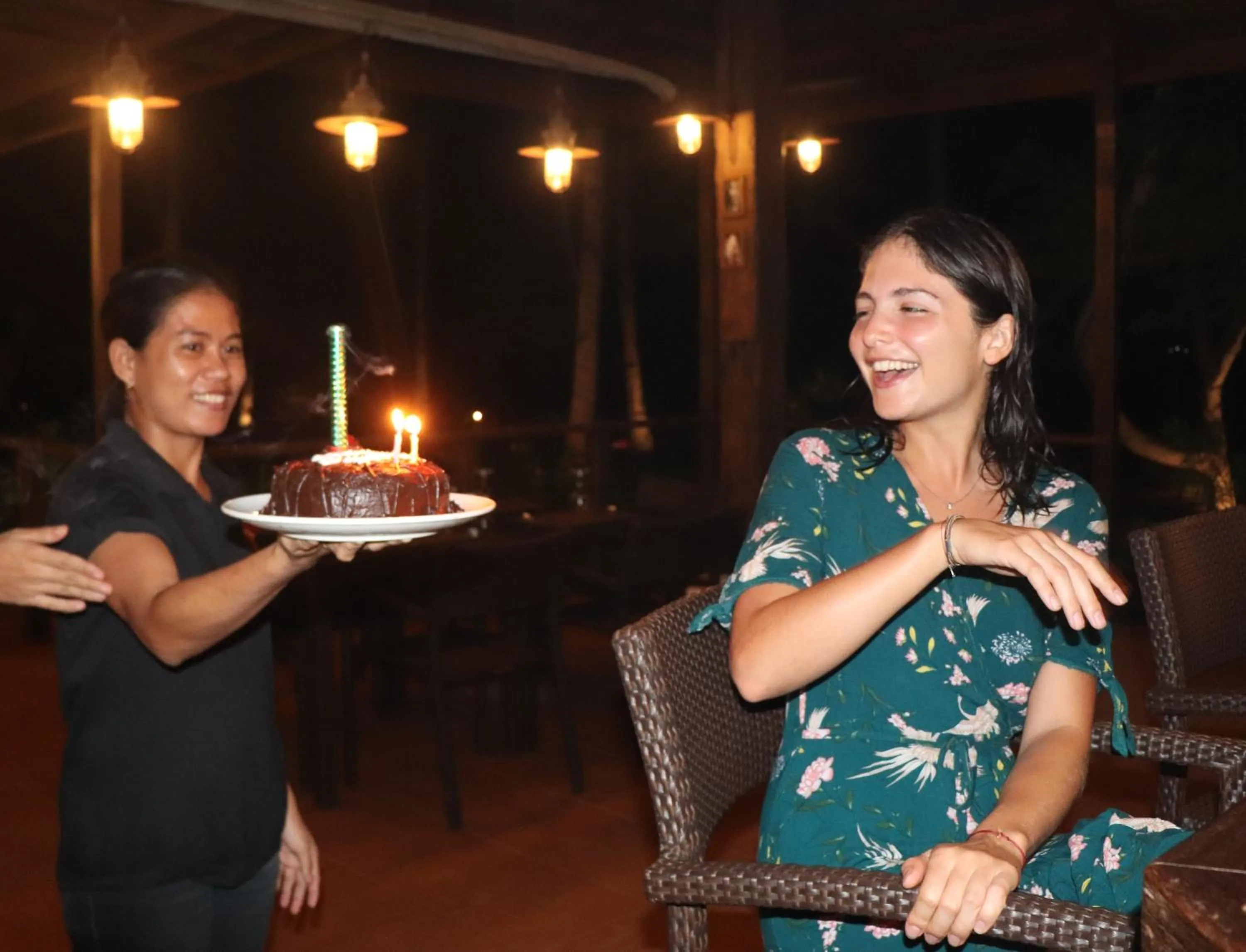 Restaurant/places to eat in Island View Beachfront Resort