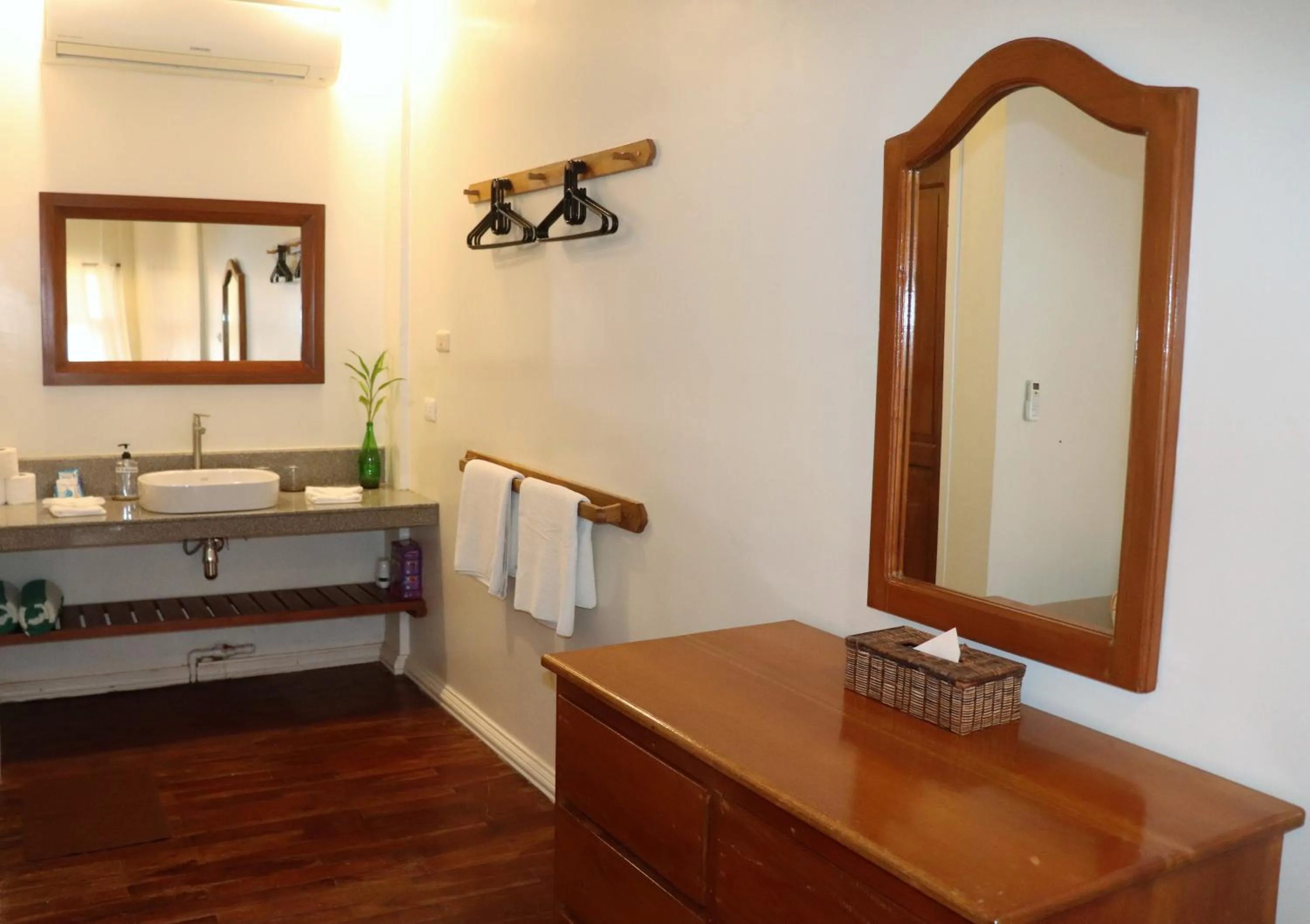 Bedroom in Island View Beachfront Resort