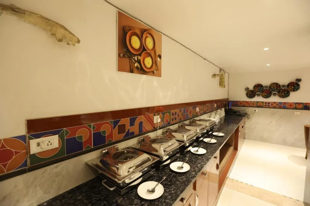 The Elevate Hotel Near Delhi Airport With- Free Airport PICKUP