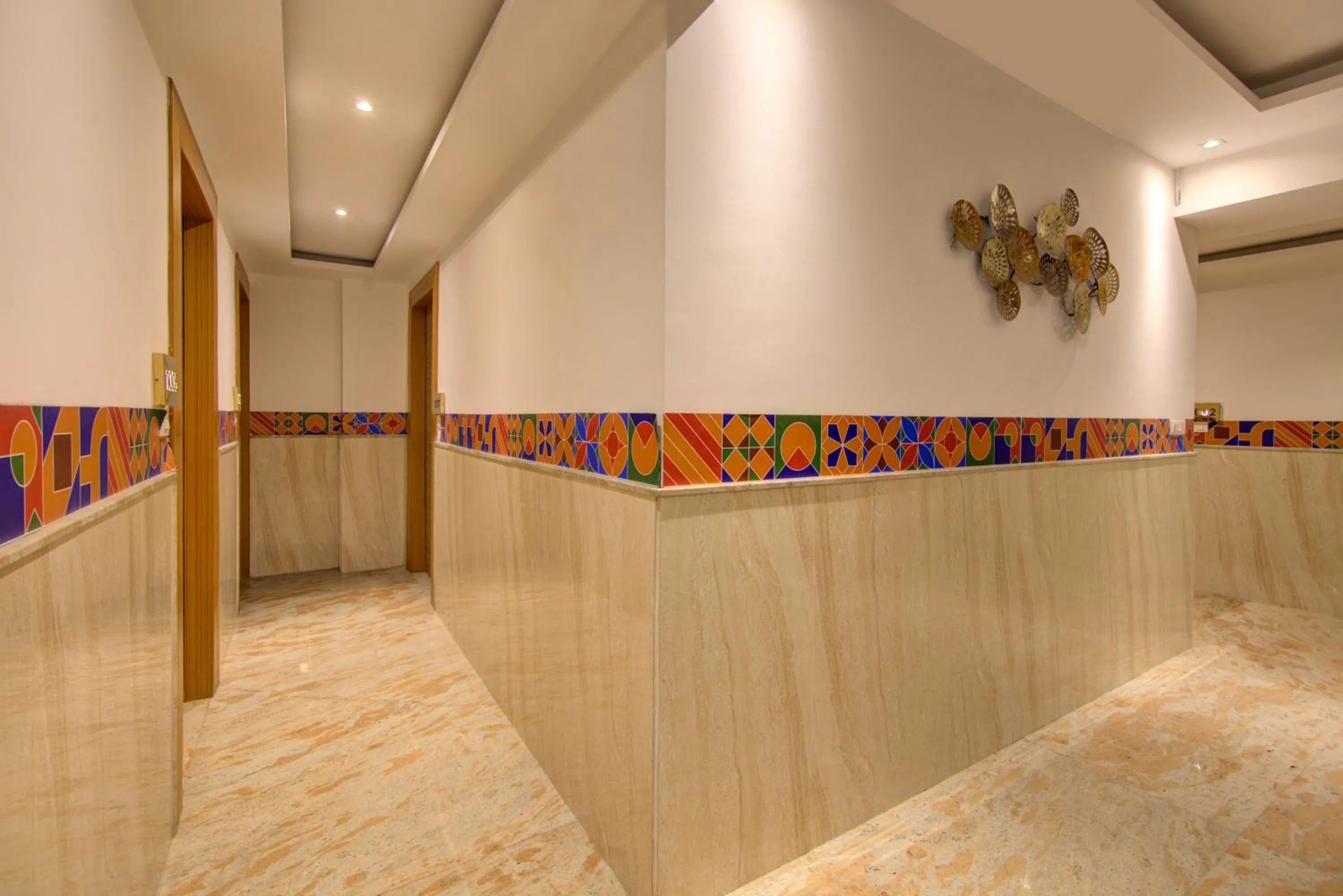 The Elevate Hotel Near Delhi Airport With- Free Airport PICKUP