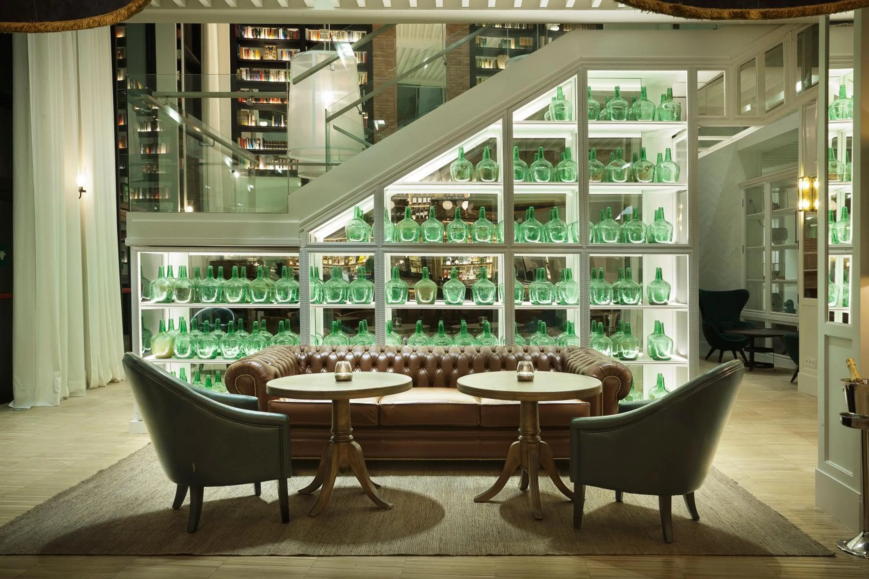 Lounge or bar in Hotel Camiral - The Leading Hotels of the World