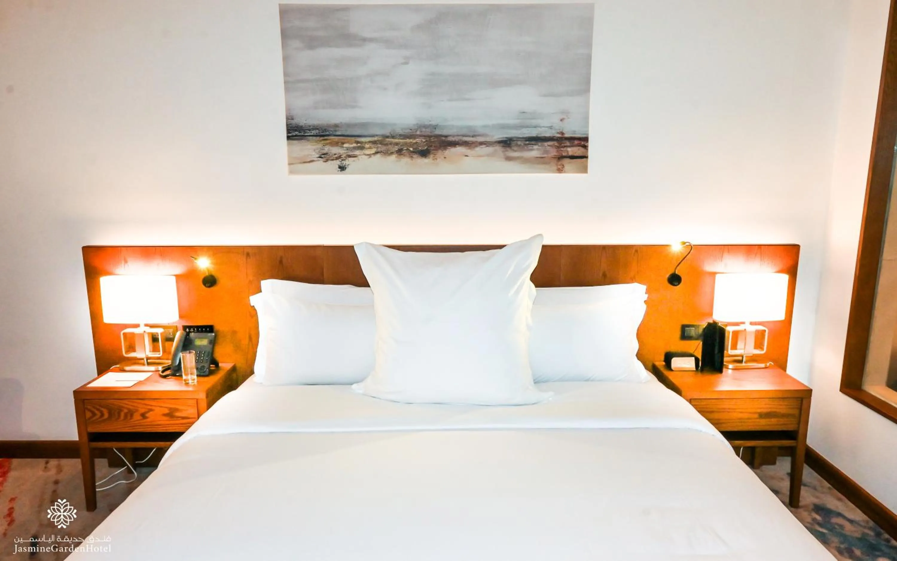 Bedroom, Bed in Jasmine Garden Hotel