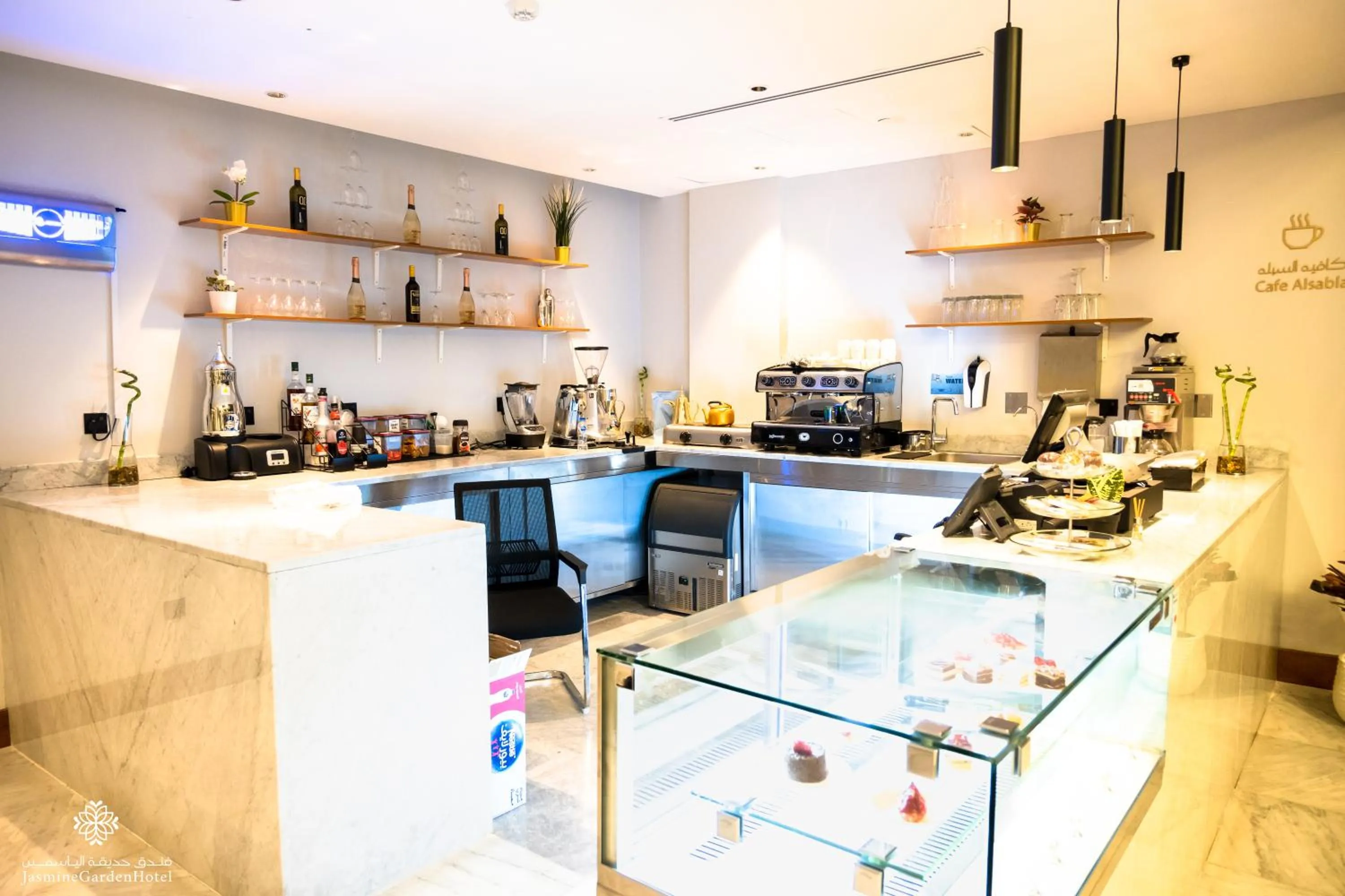 Coffee/tea facilities in Jasmine Garden Hotel