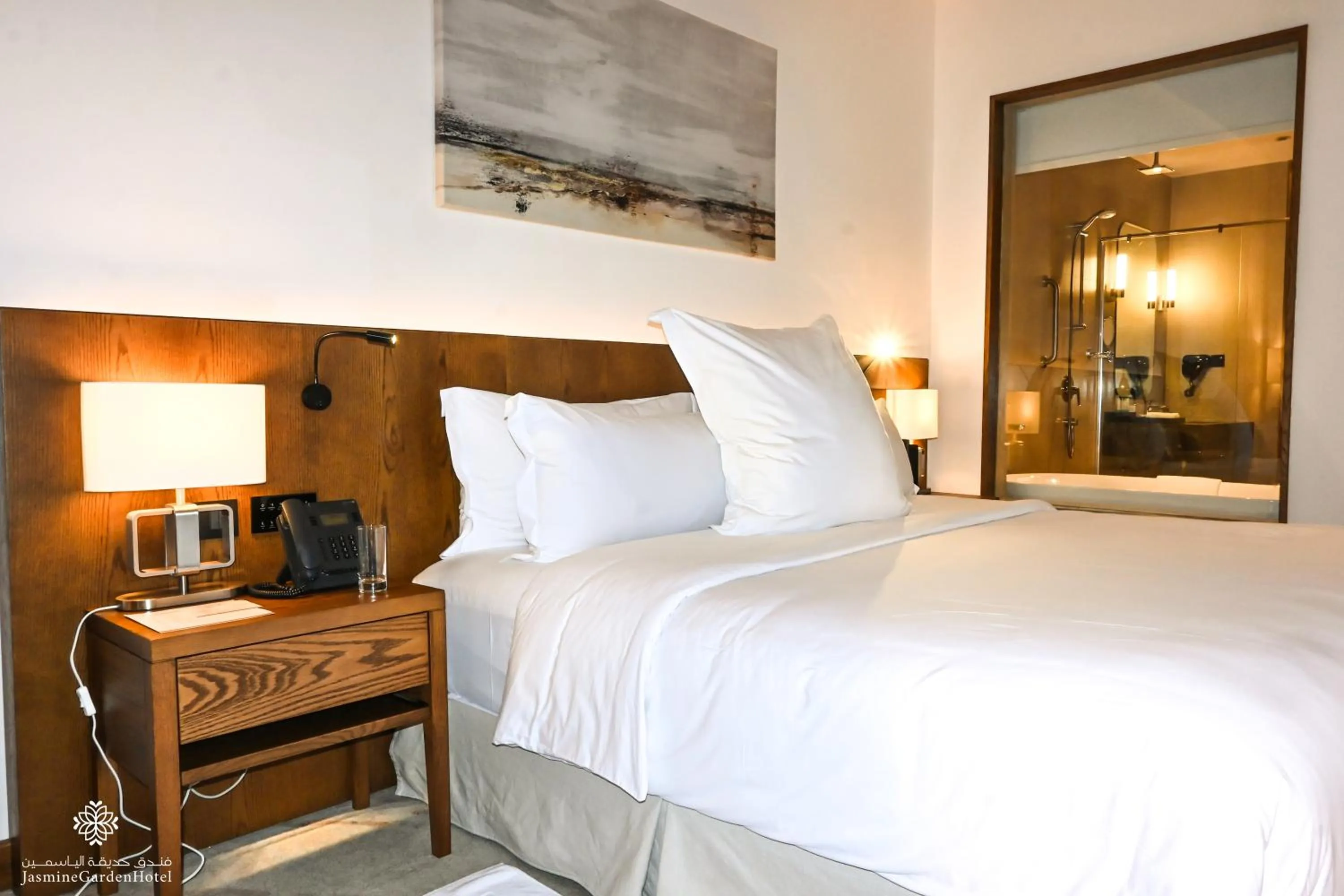 Bedroom, Bed in Jasmine Garden Hotel