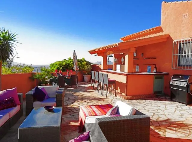 Property building in La Morada