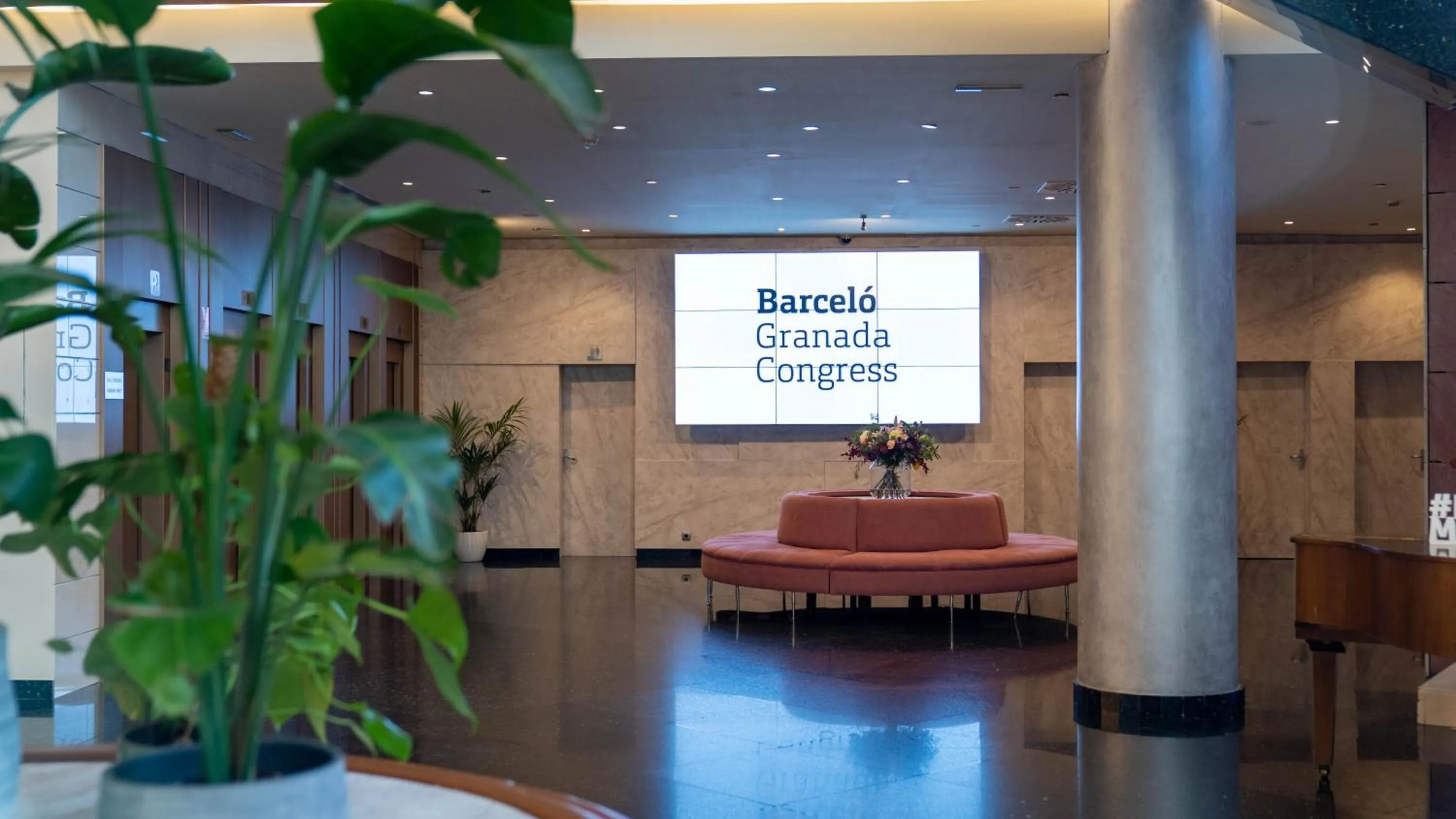 Lobby or reception in Barceló Granada Congress