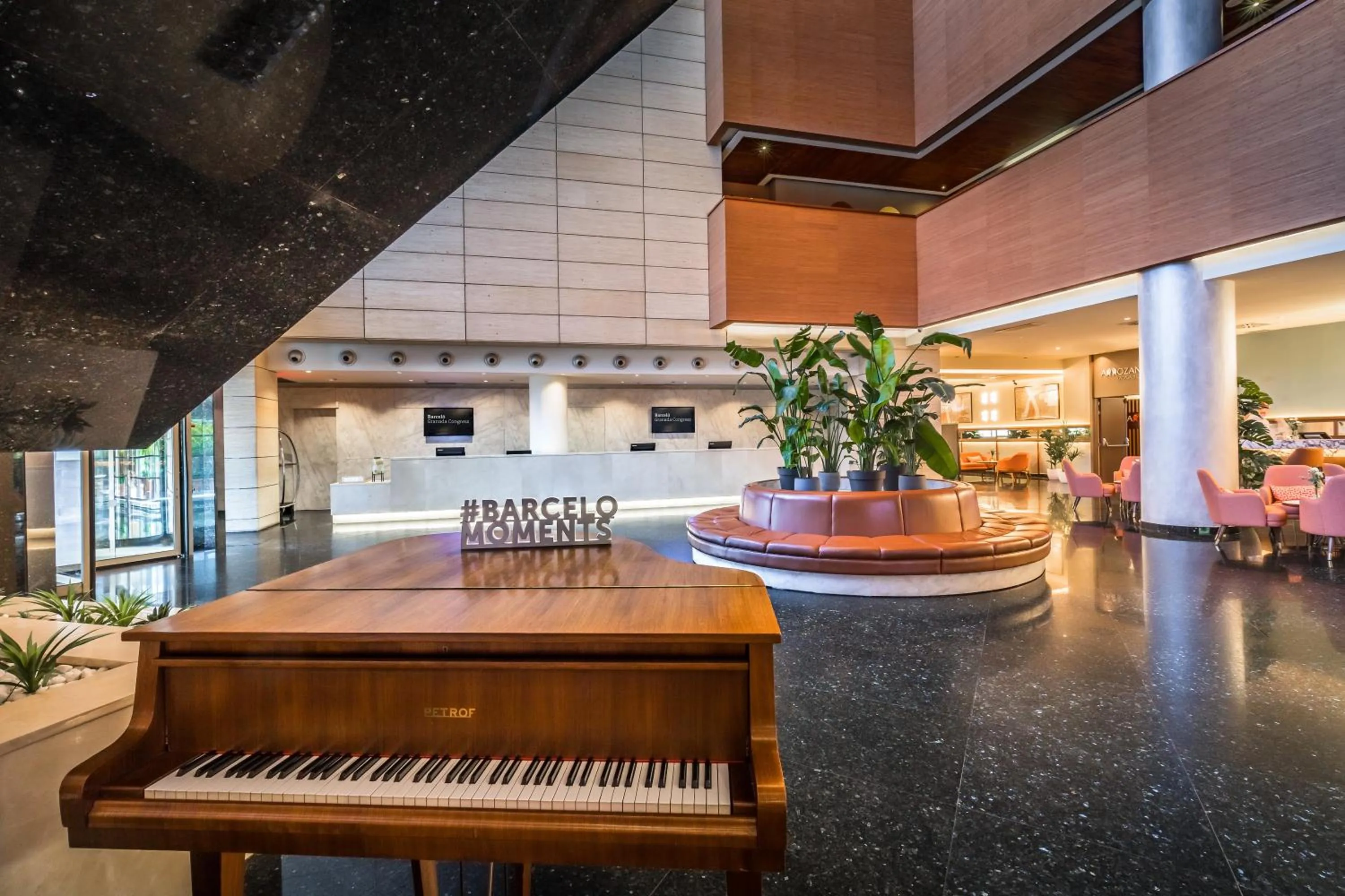 Lobby or reception in Barceló Granada Congress