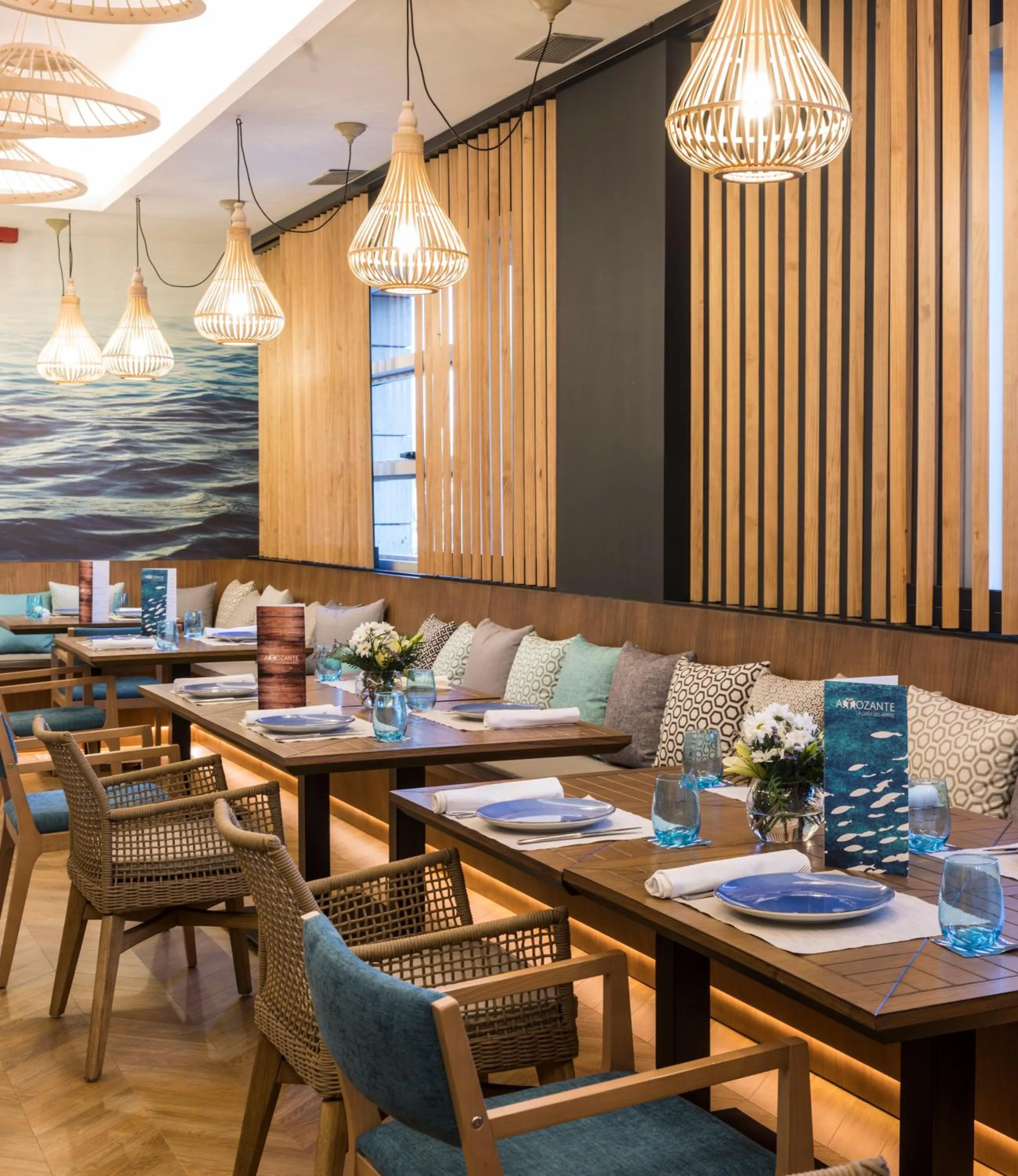 Restaurant/places to eat in Barceló Granada Congress