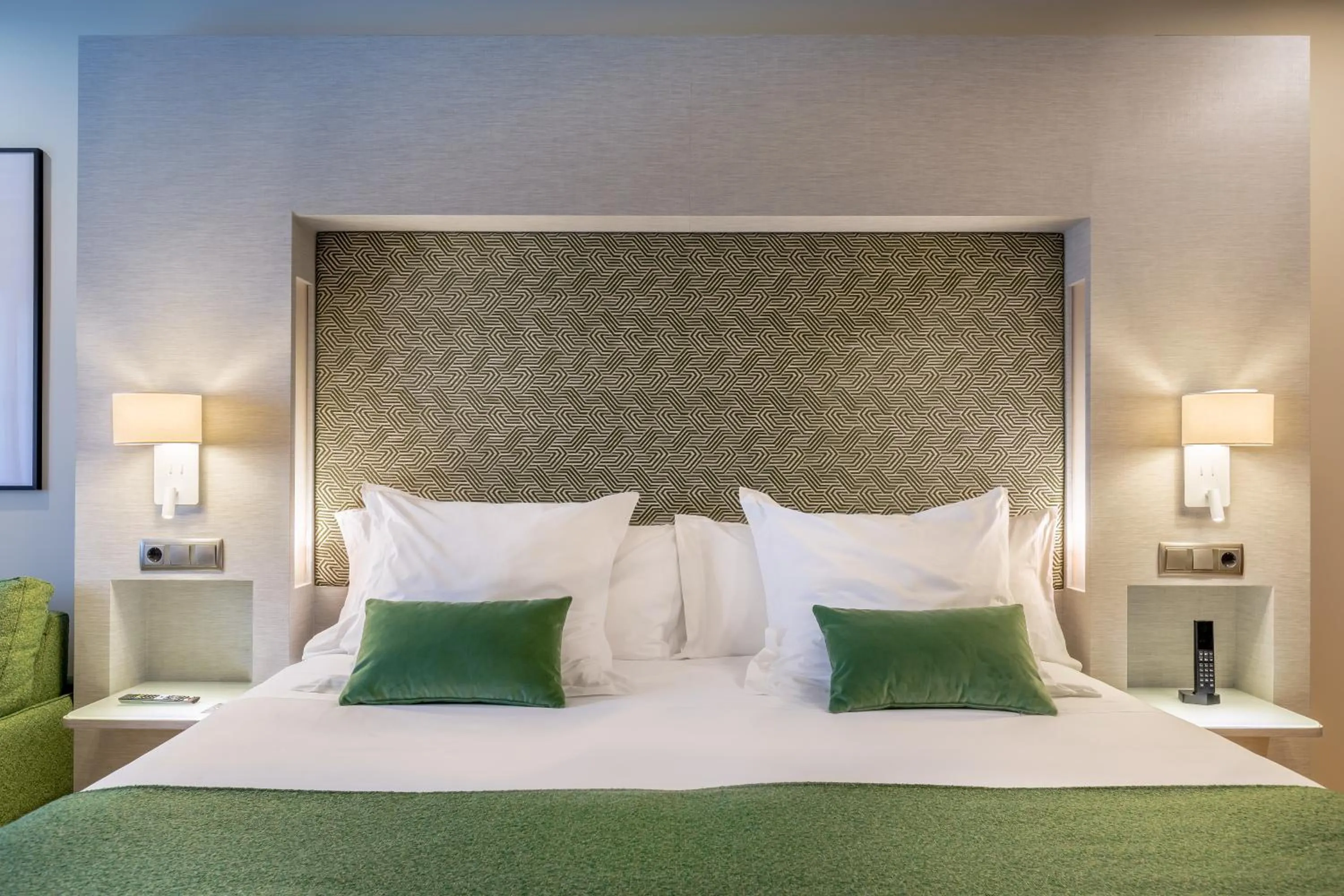 Bed in Barceló Granada Congress