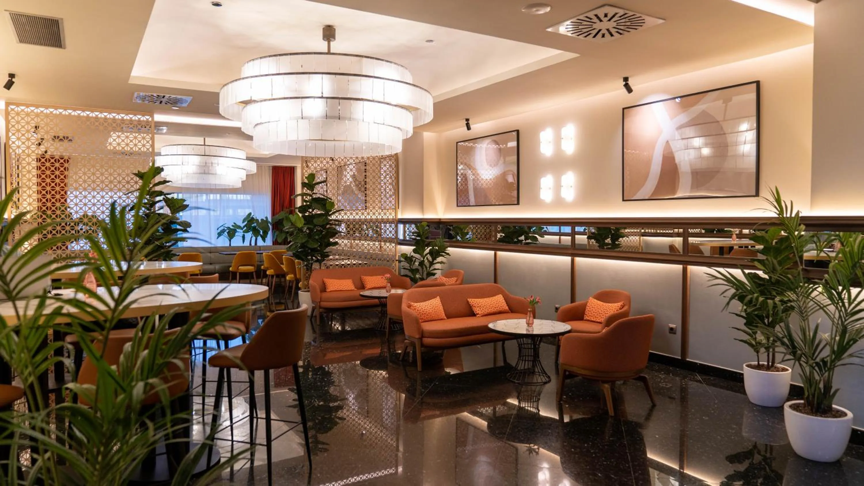 Lounge or bar in Barceló Granada Congress