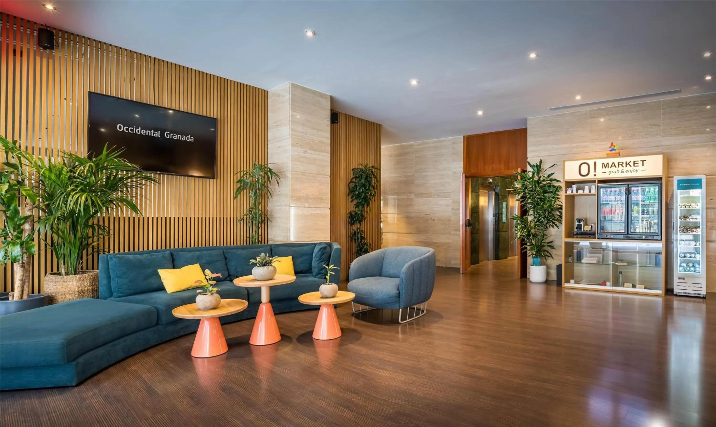 Lobby or reception in Occidental Granada