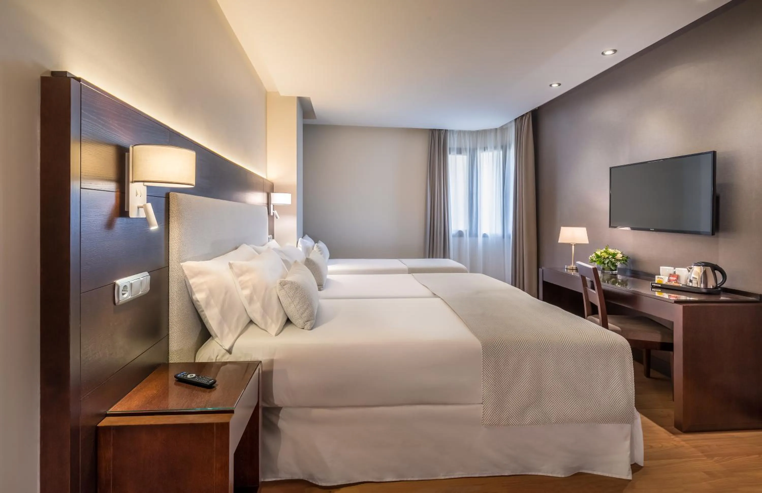 Bed in Occidental Granada