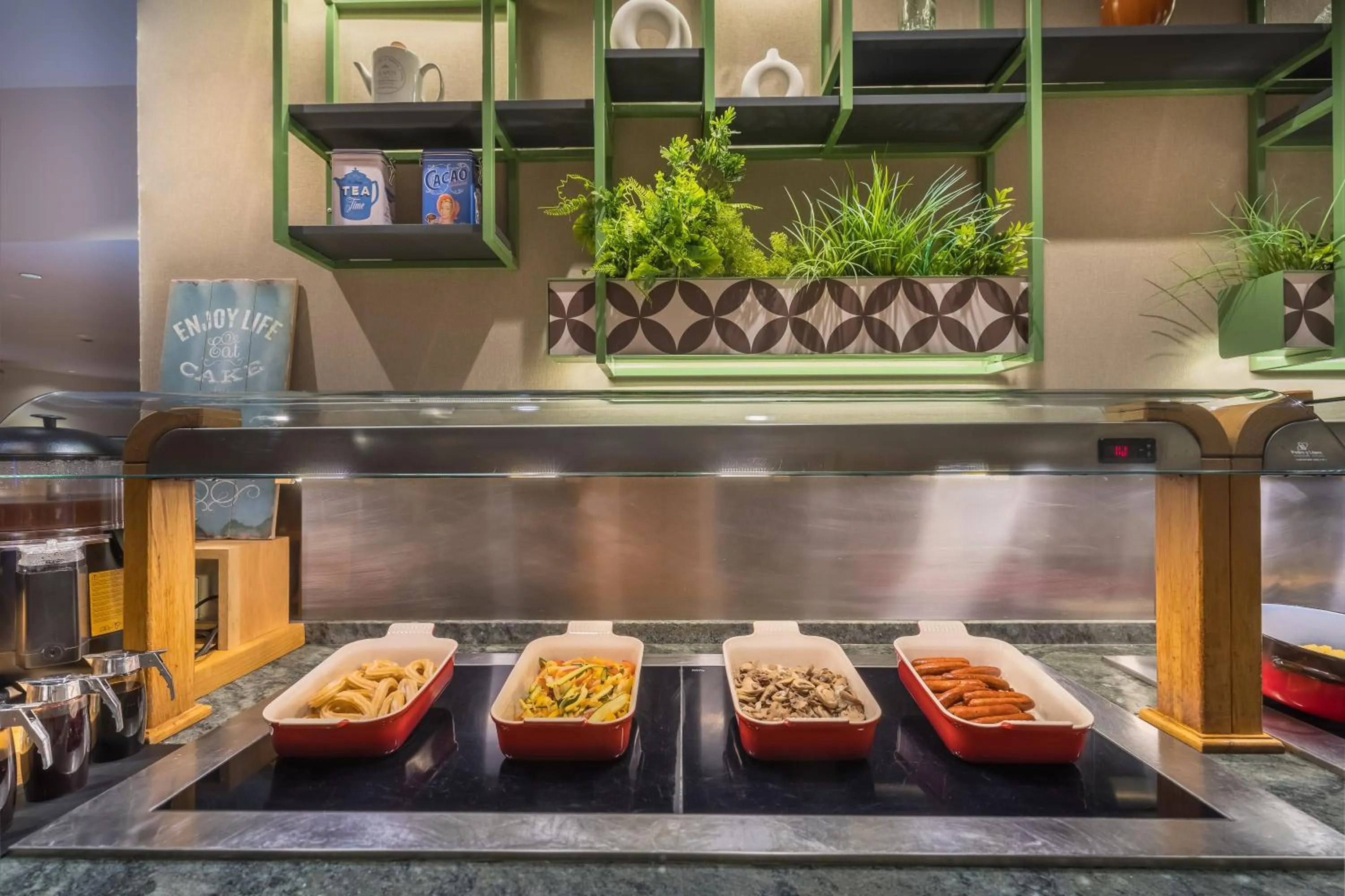 Food and drinks in Occidental Granada