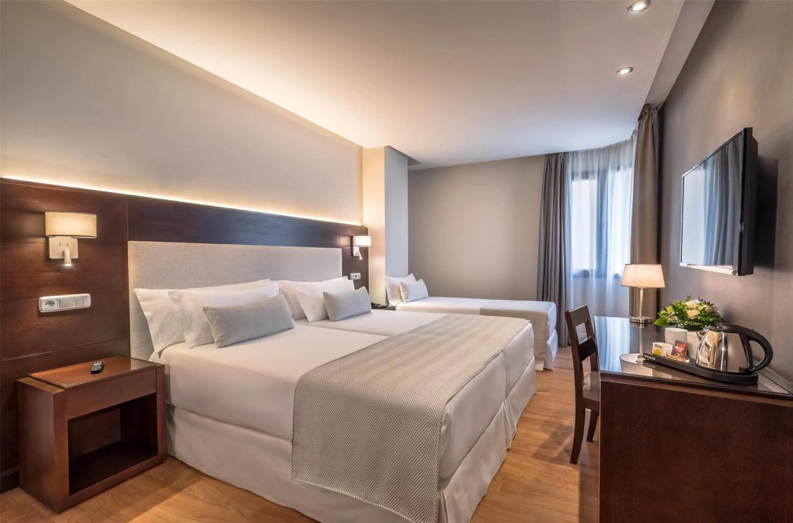 Bedroom, Bed in Occidental Granada