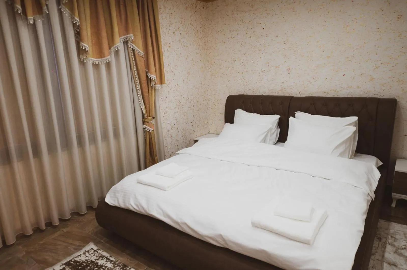 Bedroom, Bed in Hotel Premium