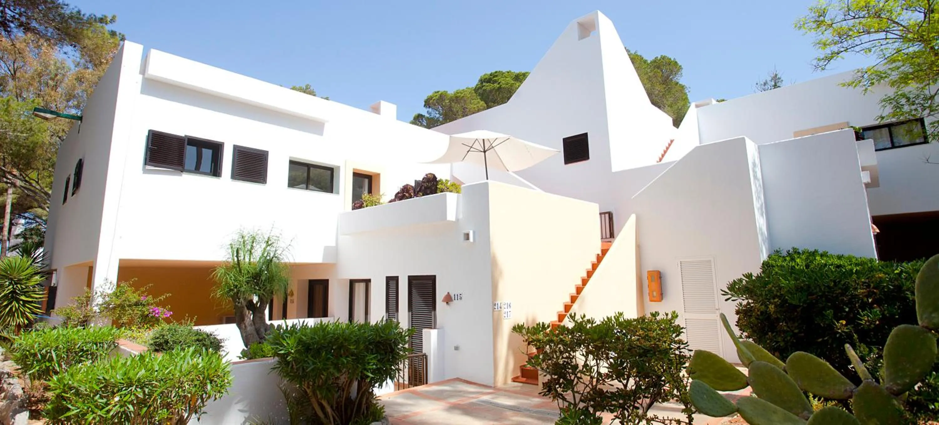 Property Building in Club Cala Azul