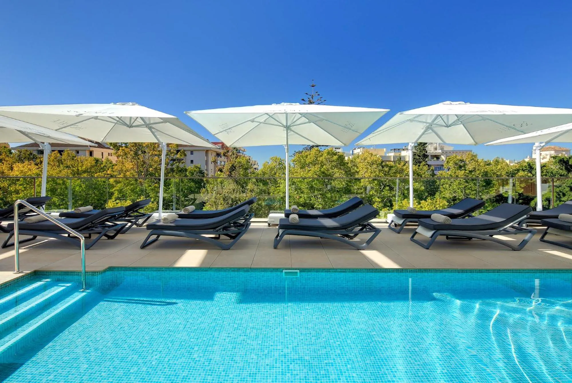 Swimming pool in Óbal Hotel Marbella
