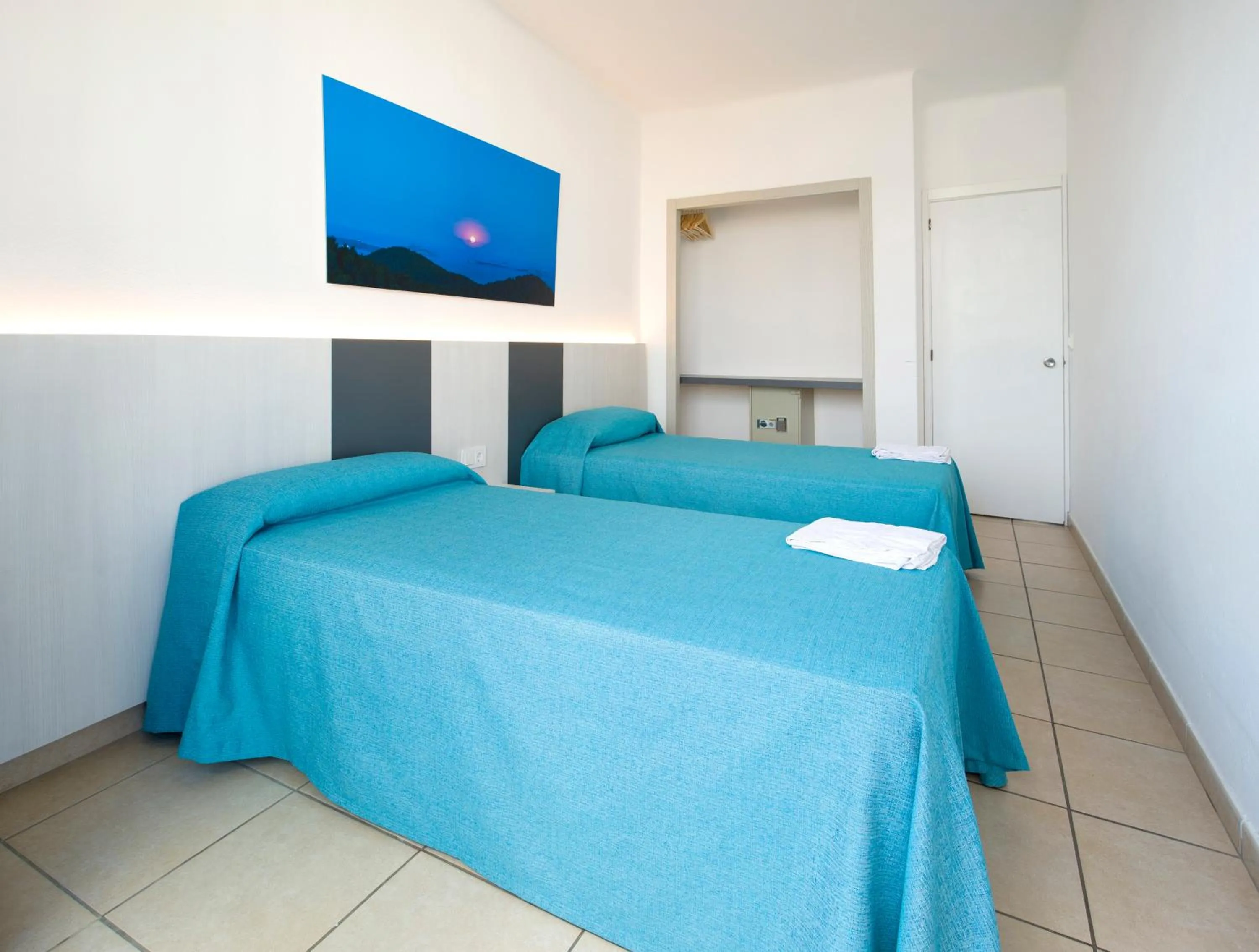 Photo of the whole room, Bed in Apartamentos Tramuntana