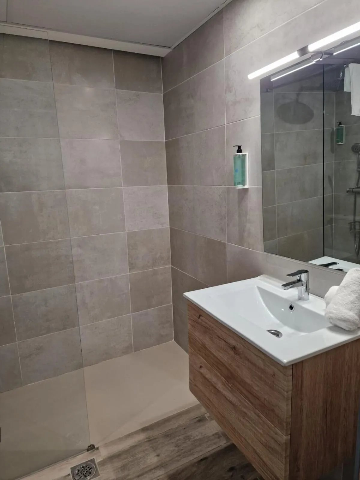 Shower in Aparthotel Puerto Cala Vadella