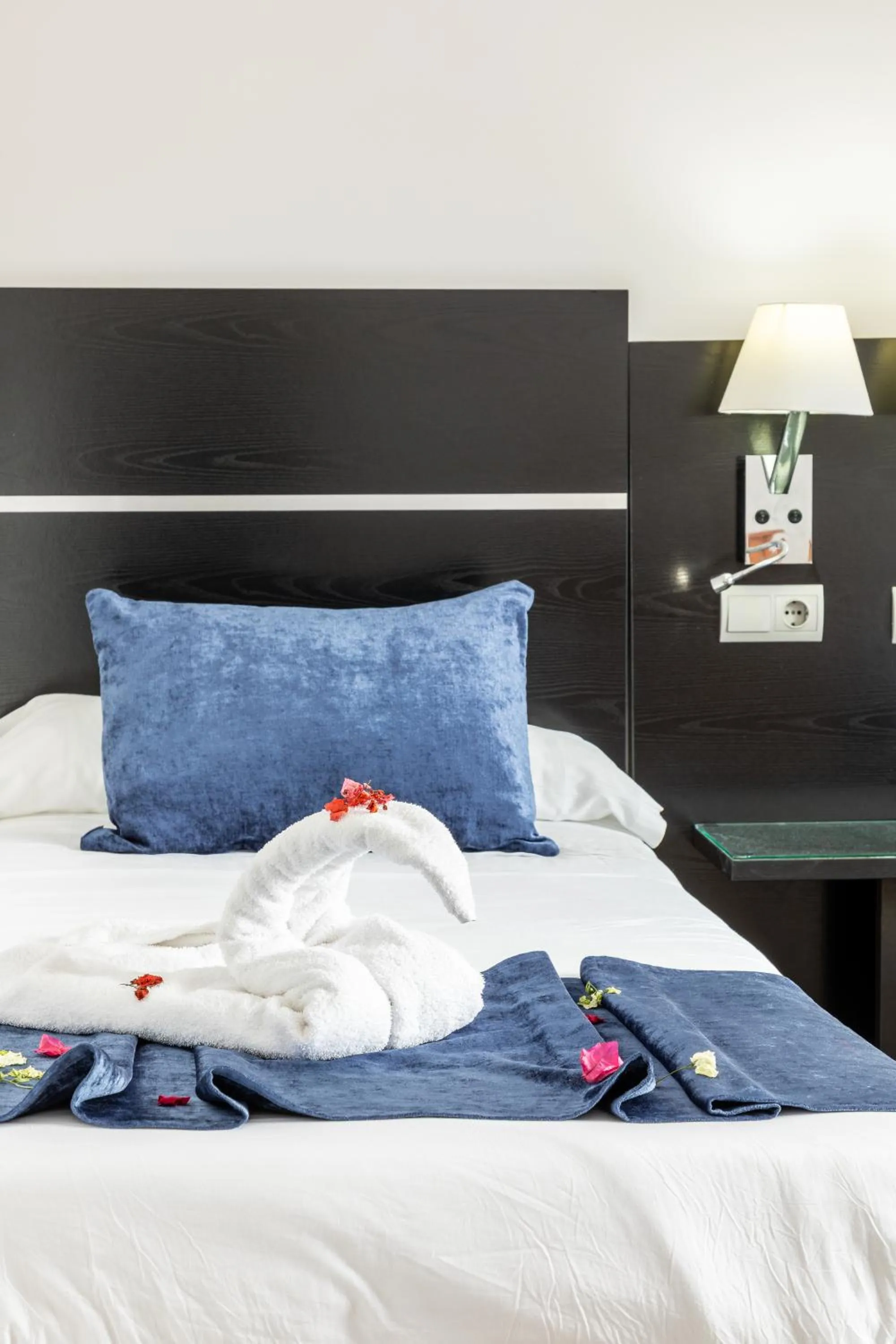 Bed in Aparthotel Puerto Cala Vadella