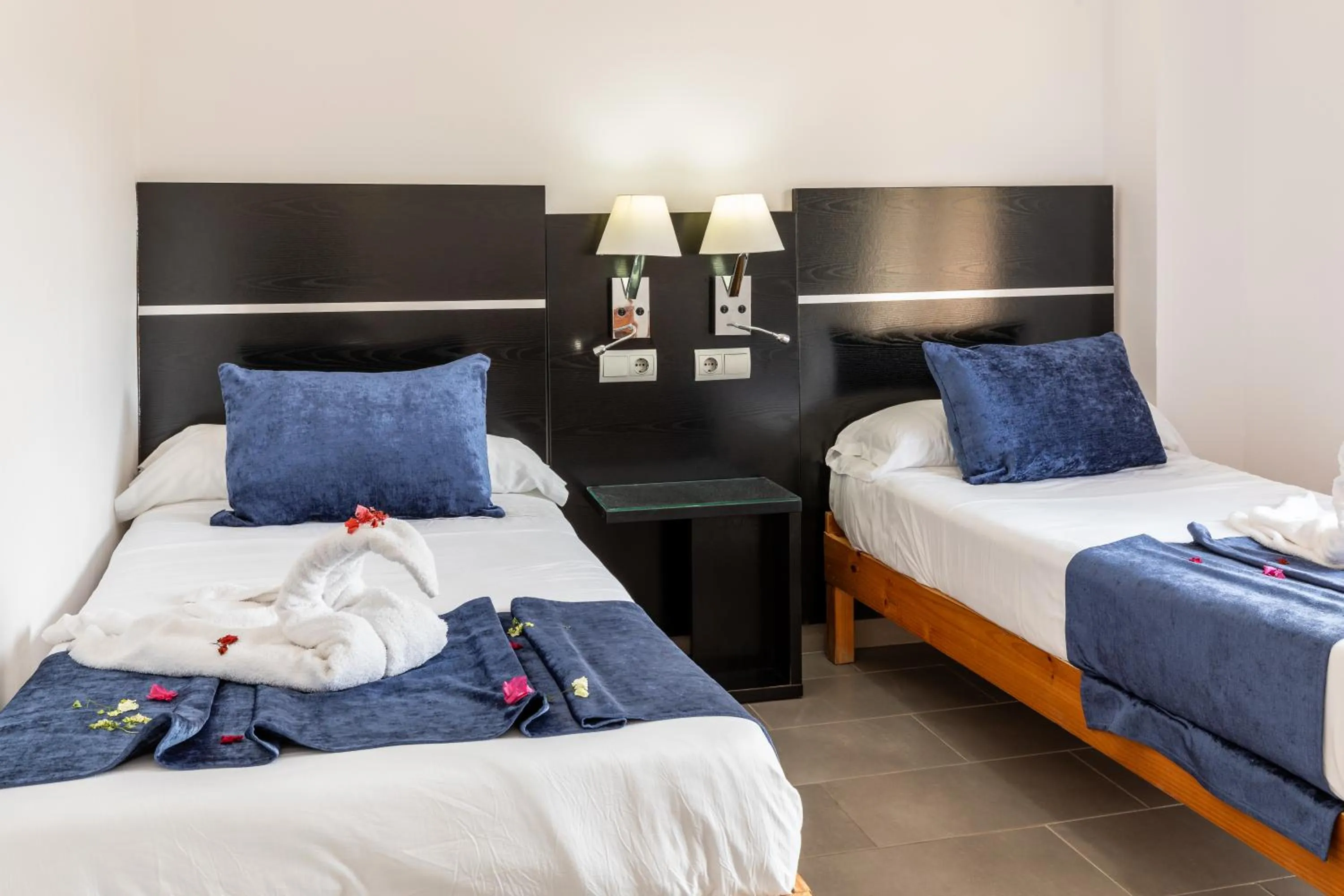 Bedroom, Bed in Aparthotel Puerto Cala Vadella