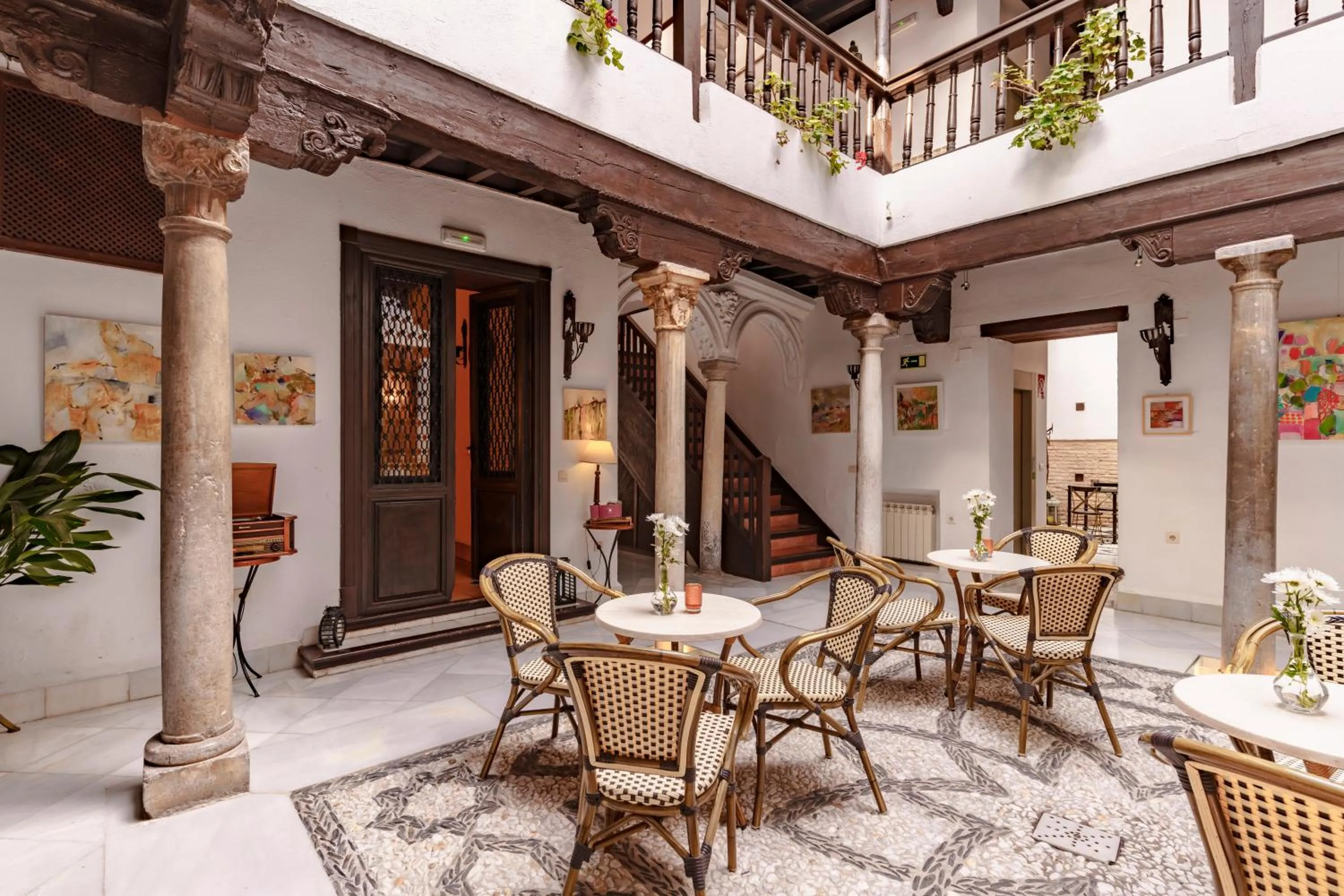 Property building in Casa del Capitel Nazarí