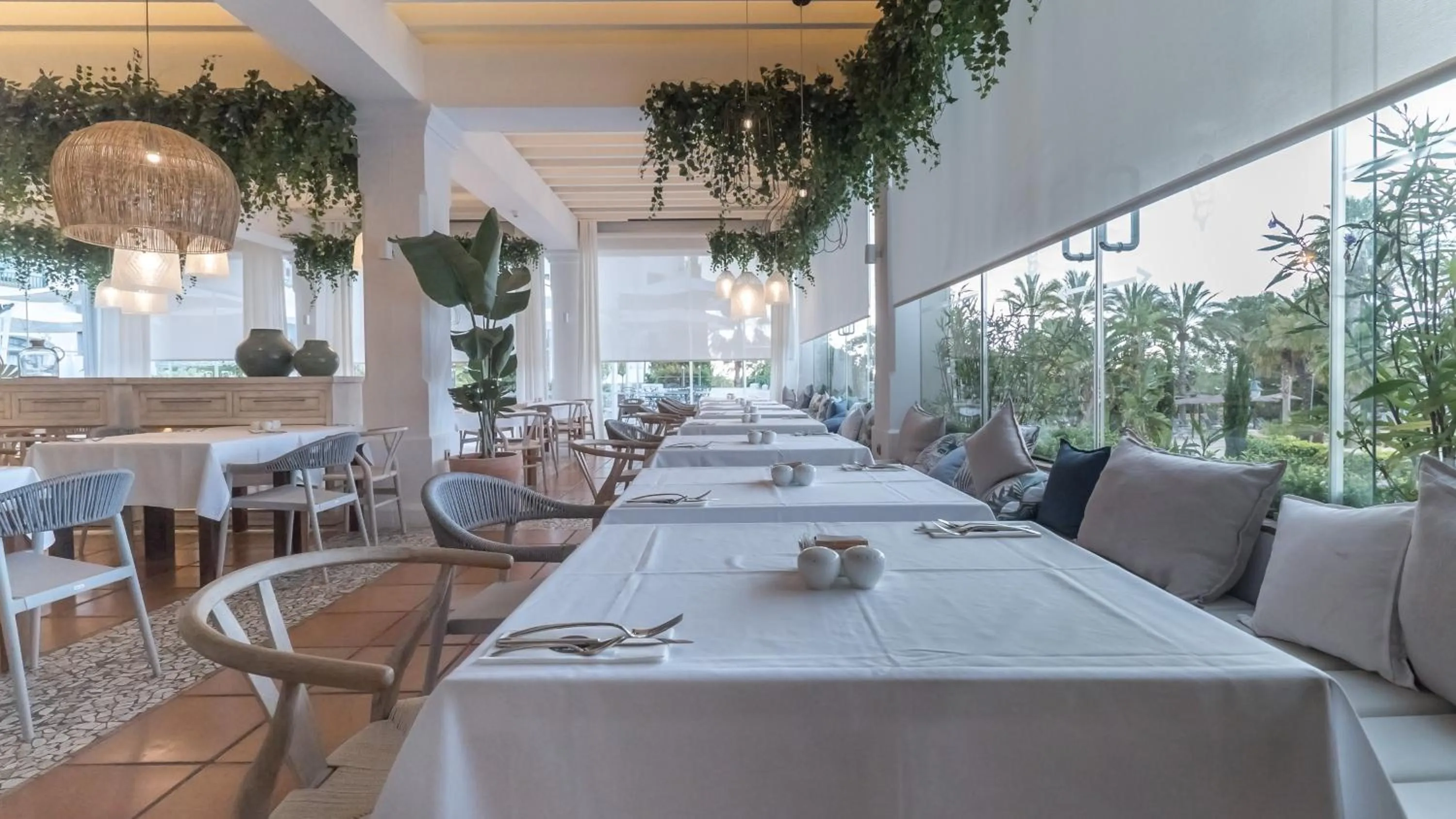 Restaurant/places to eat in SH Villa Gadea