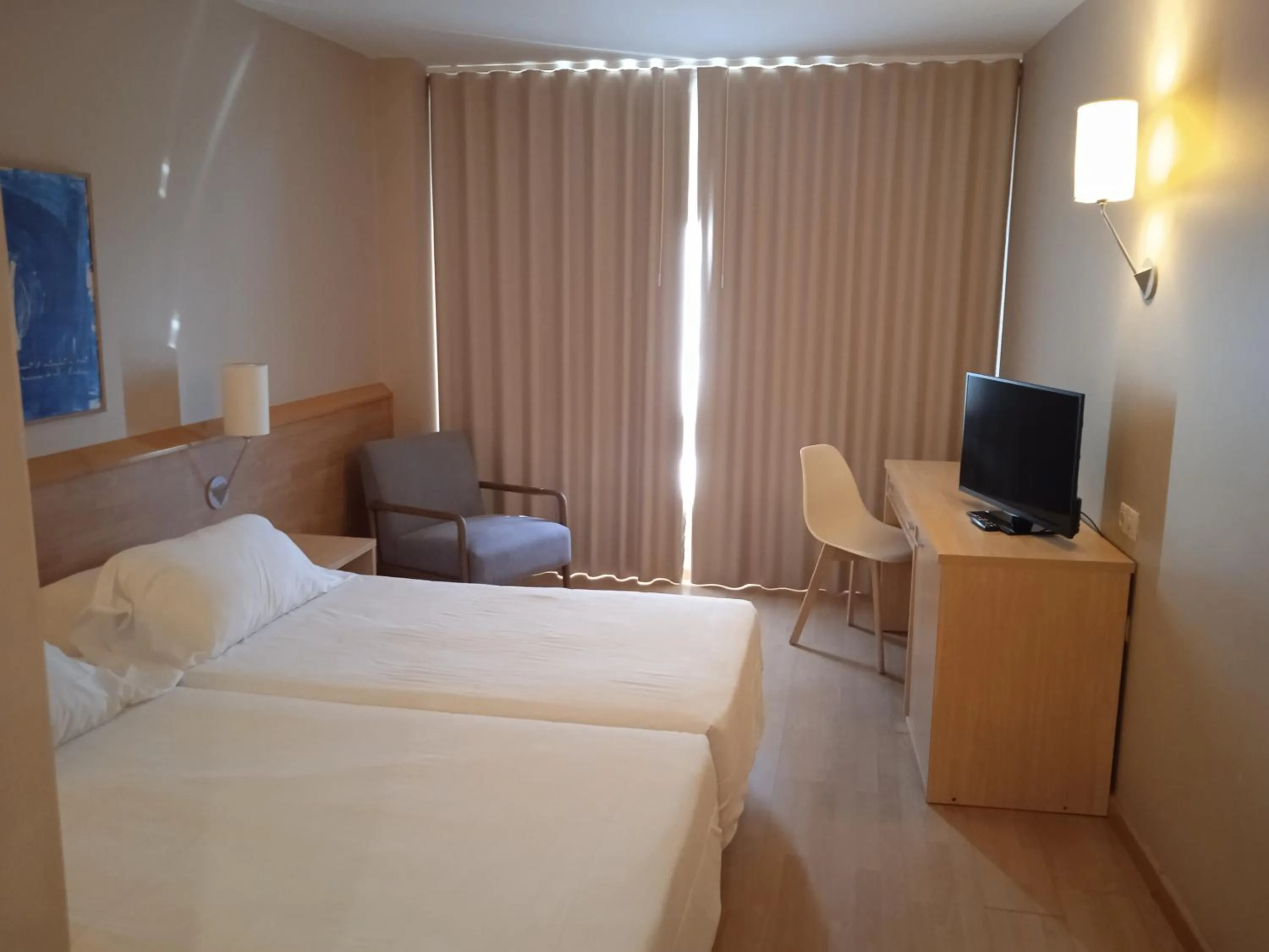 Bedroom, Bed in Flag Hotel Valencia