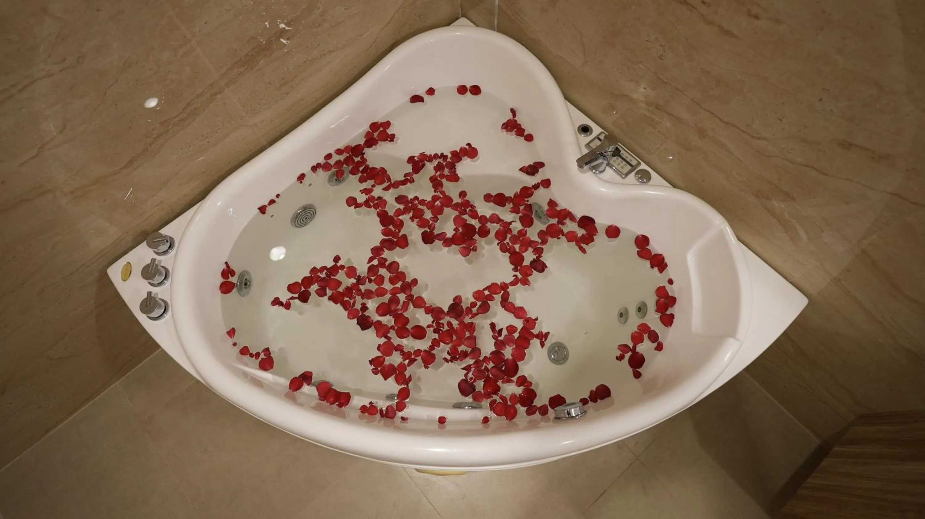 Bathroom in The Verda De Miranda Resort Morjim North Goa