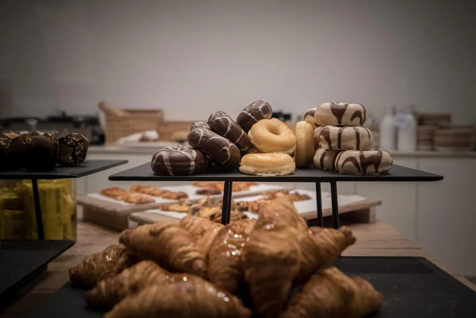 Buffet breakfast in SH Ingles Boutique Hotel