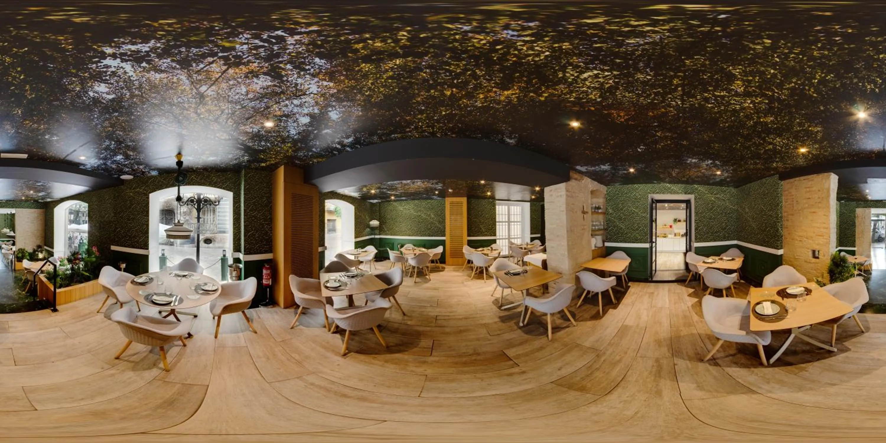 Restaurant/places to eat in SH Ingles Boutique Hotel