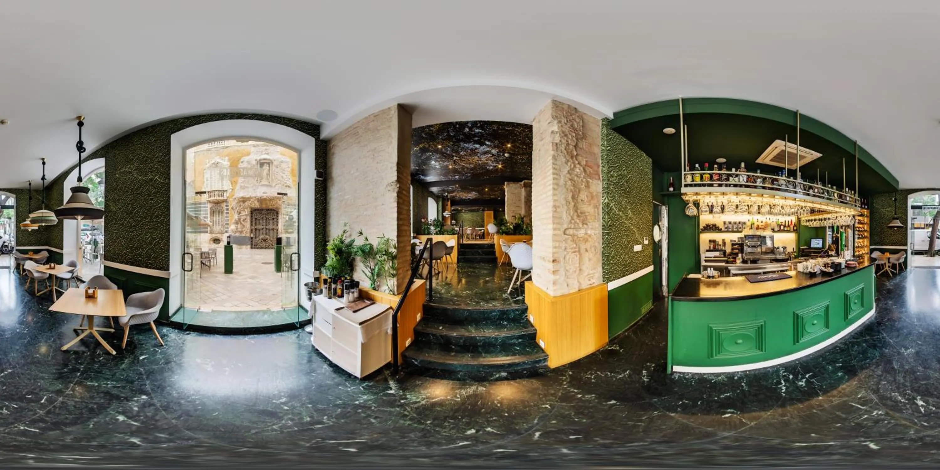 Restaurant/places to eat in SH Ingles Boutique Hotel