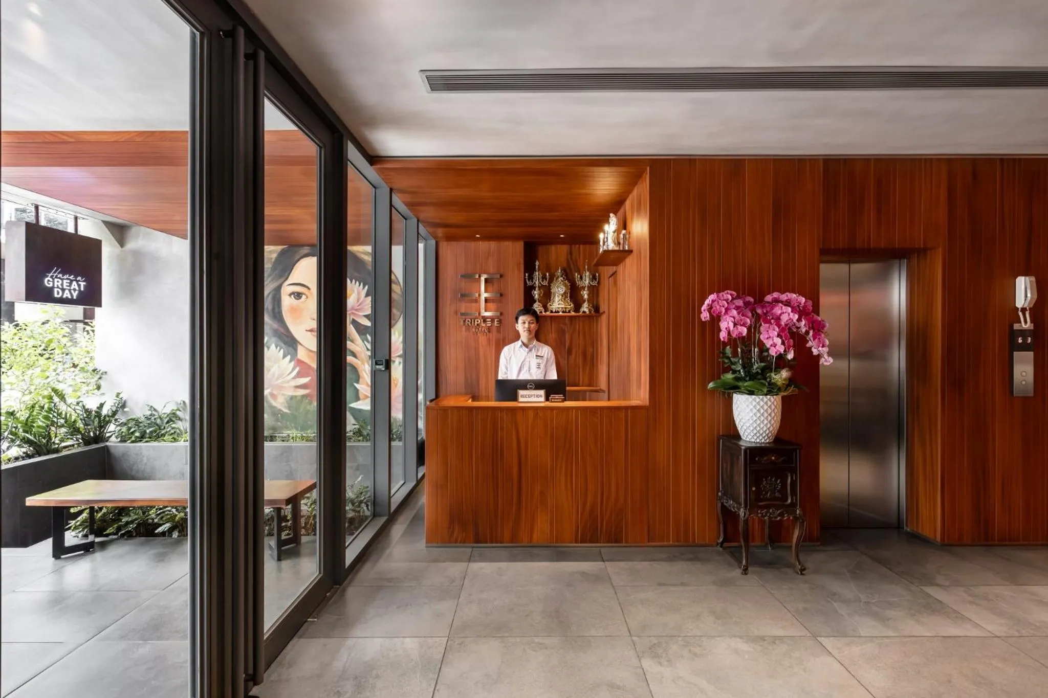 Staff in Triple E Hotel Metro Ben Thanh