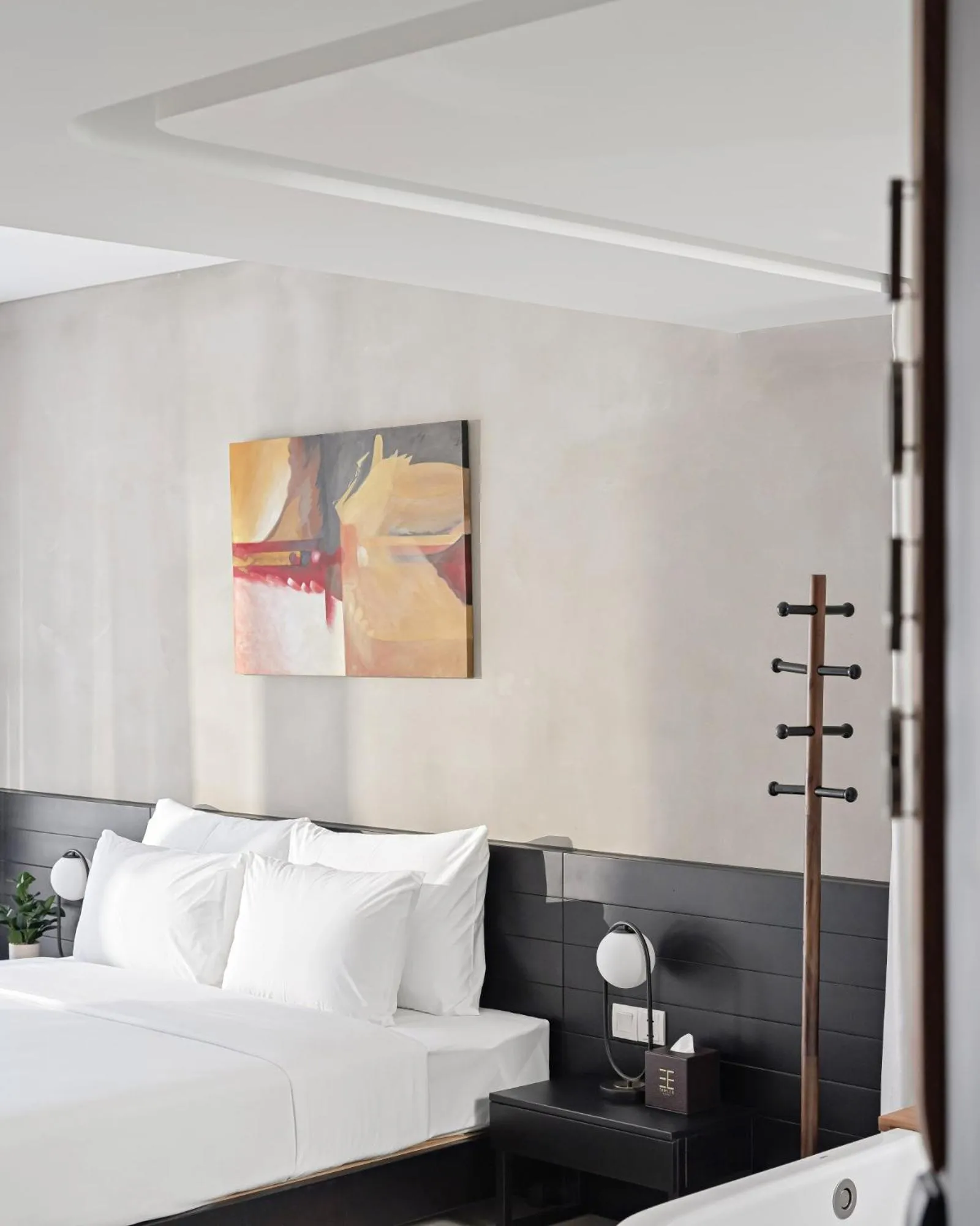 Bed in Triple E Hotel Metro Ben Thanh