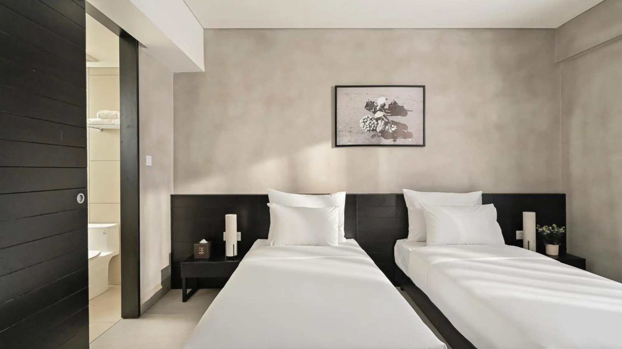 Bed in Triple E Hotel Metro Ben Thanh