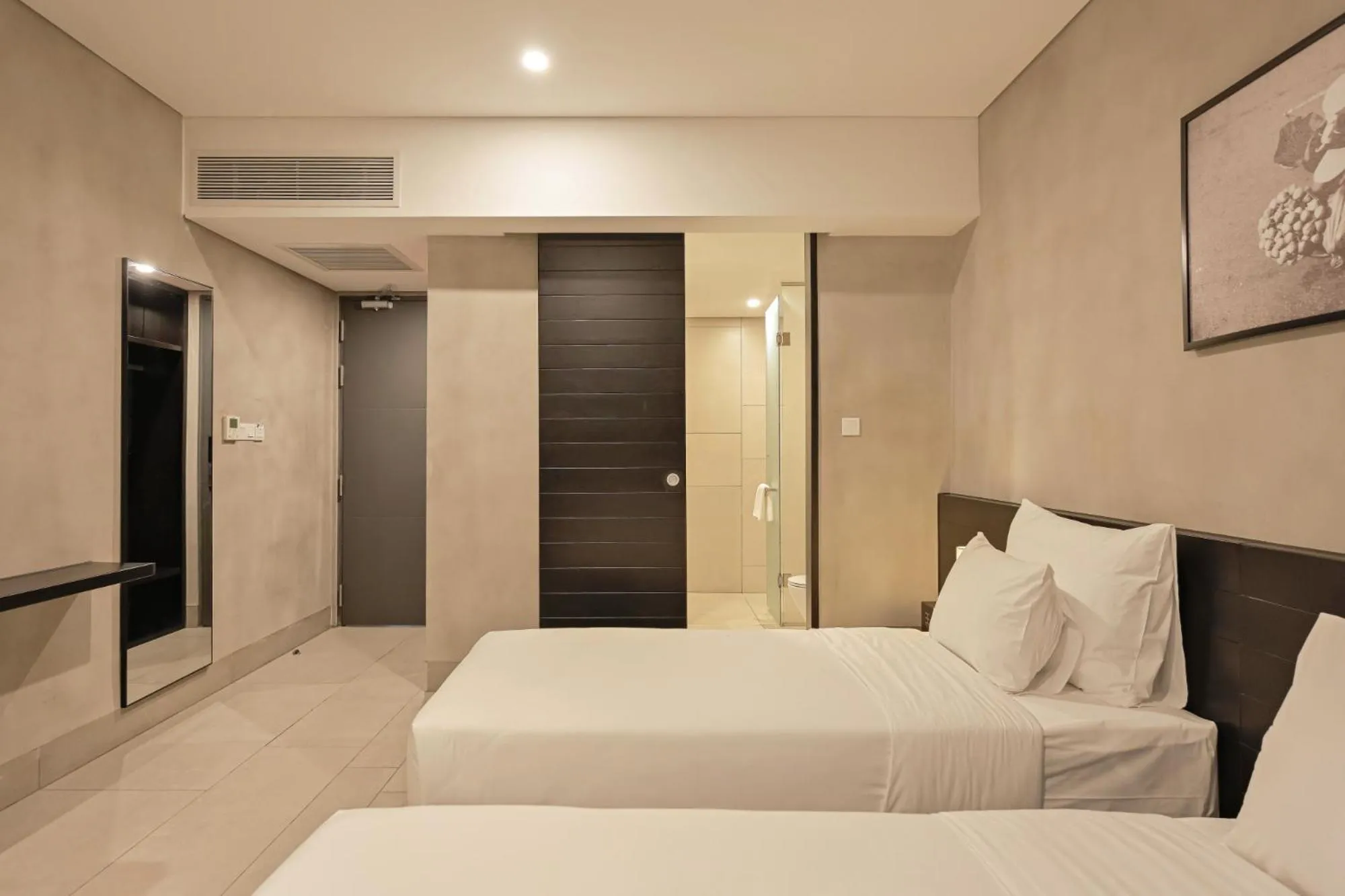 Bed in Triple E Hotel Metro Ben Thanh