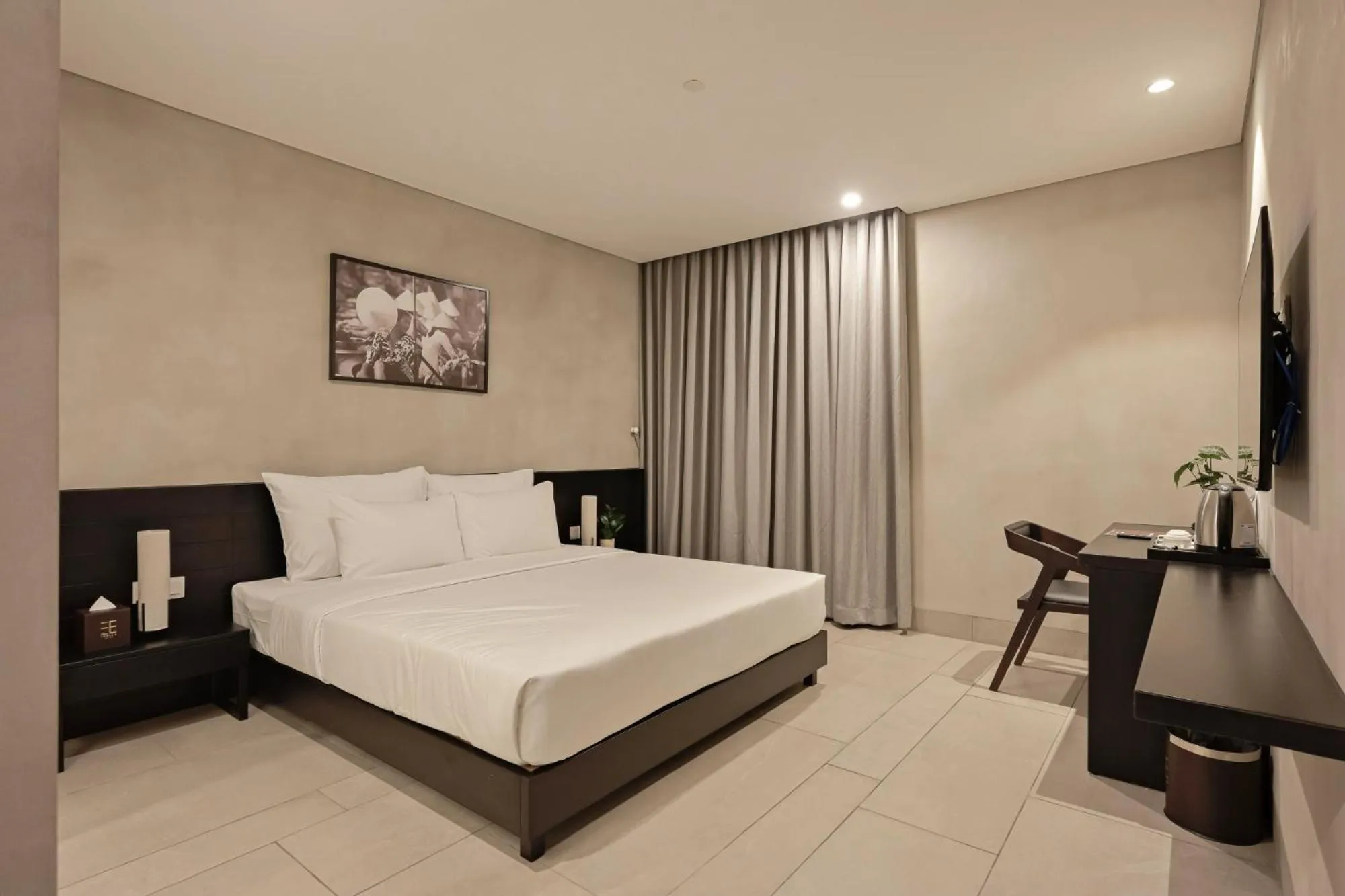 Bed in Triple E Hotel Metro Ben Thanh