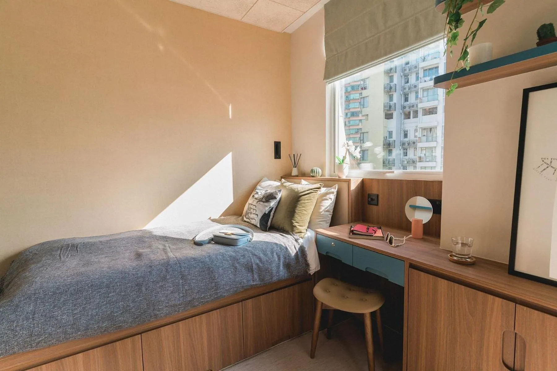Bedroom, Bed in Weave Suites - Central West
