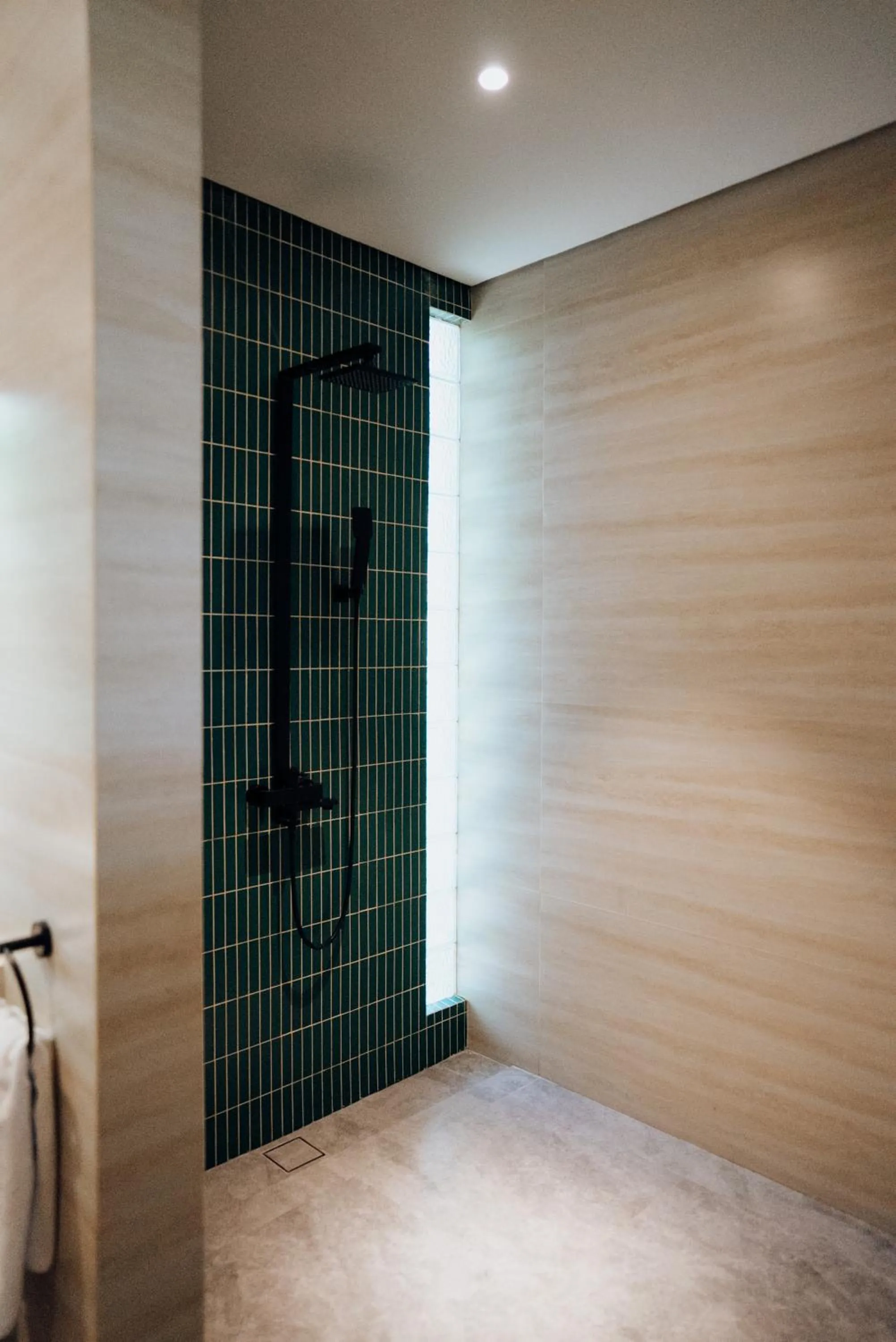 Shower in Deep Roots Dive & Yoga Resort