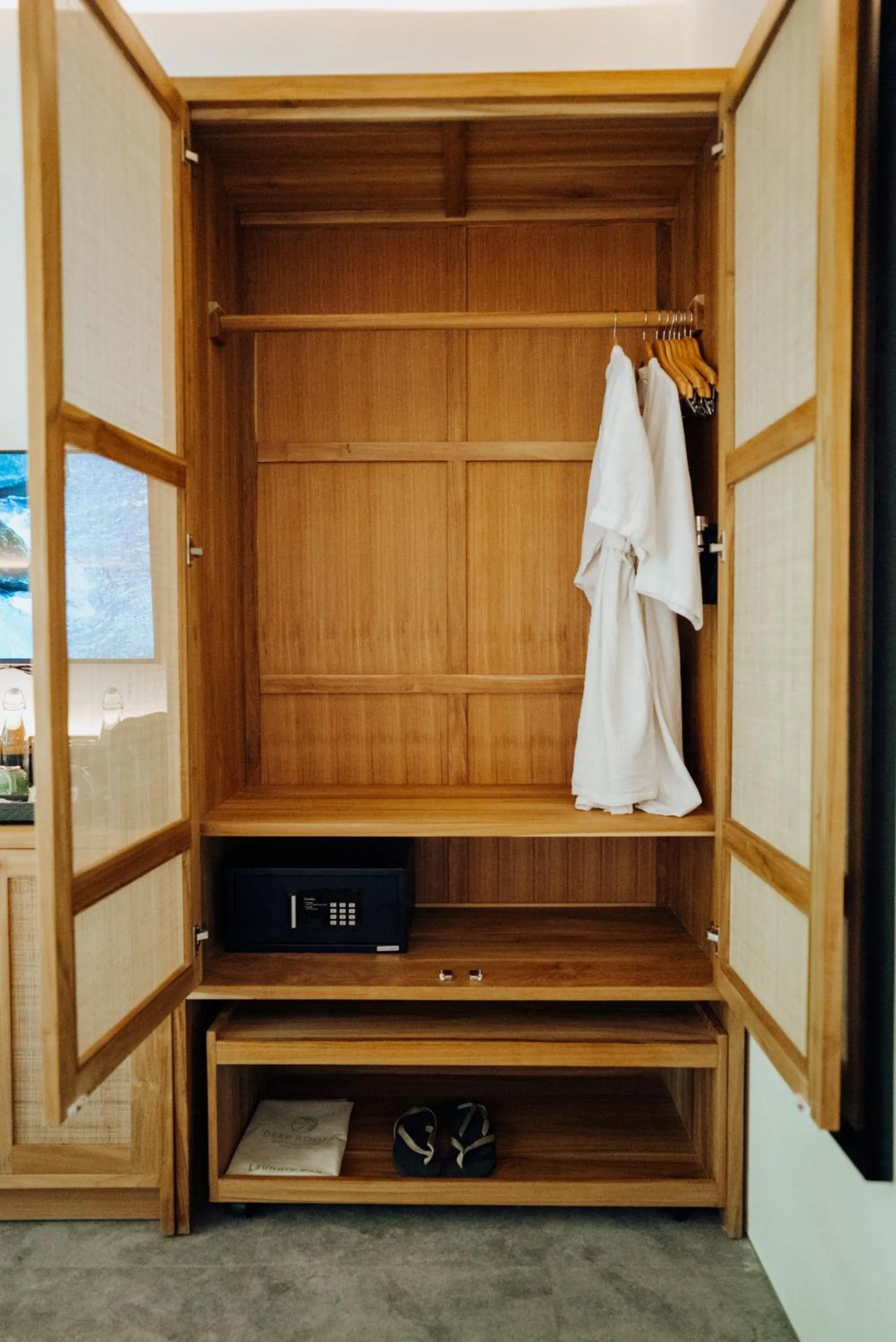 safe in Deep Roots Dive & Yoga Resort