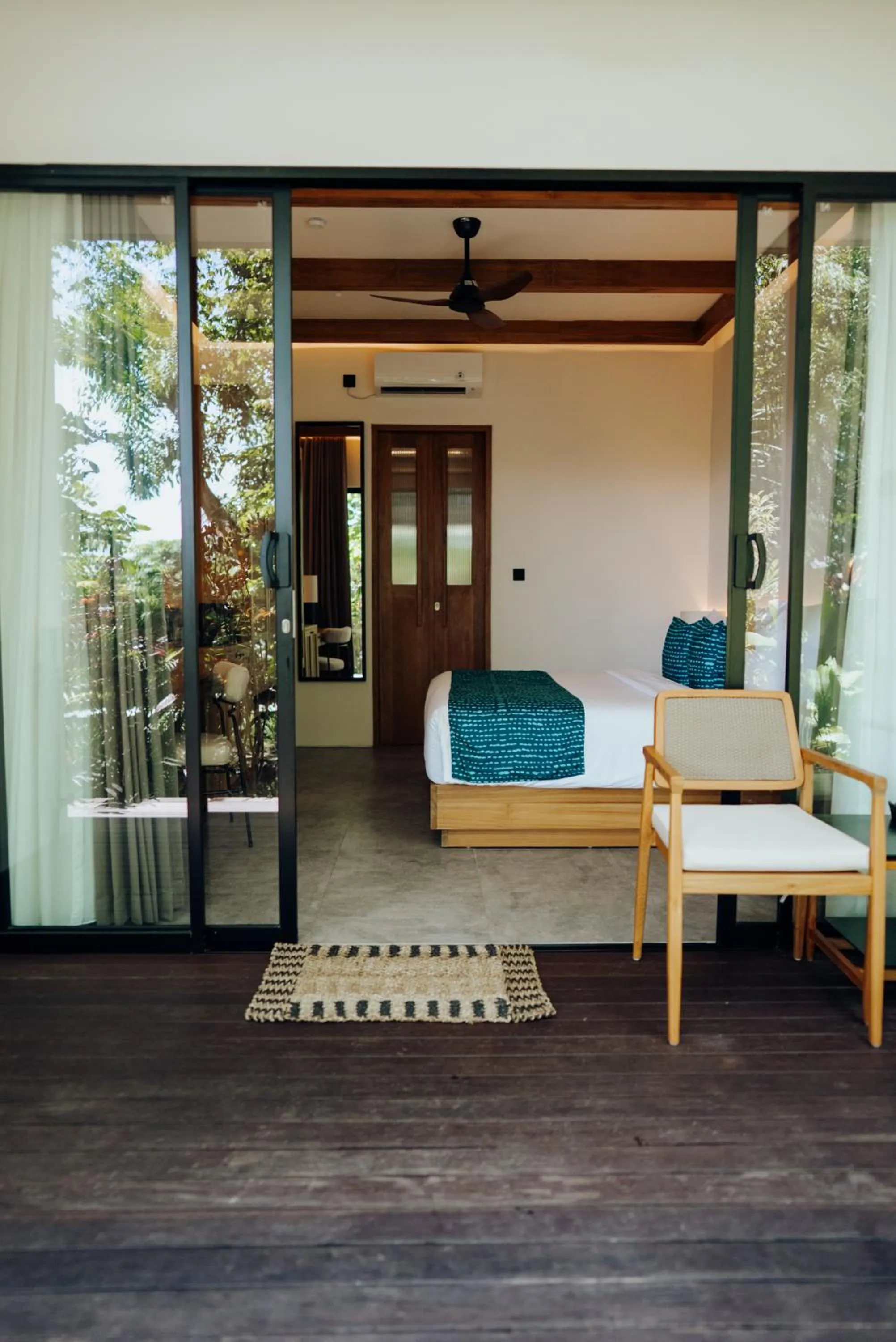 Bedroom in Deep Roots Dive & Yoga Resort