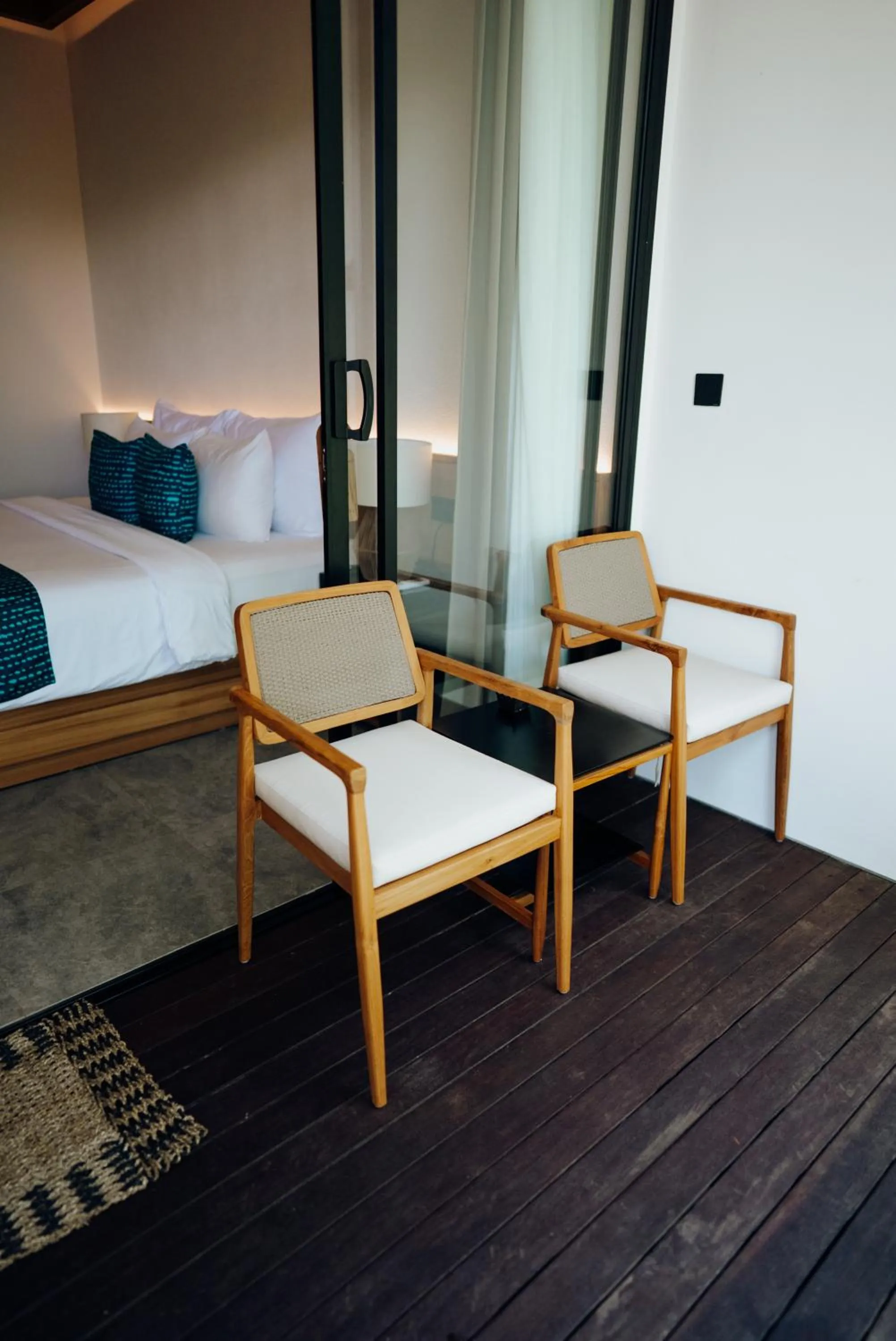 Patio in Deep Roots Dive & Yoga Resort