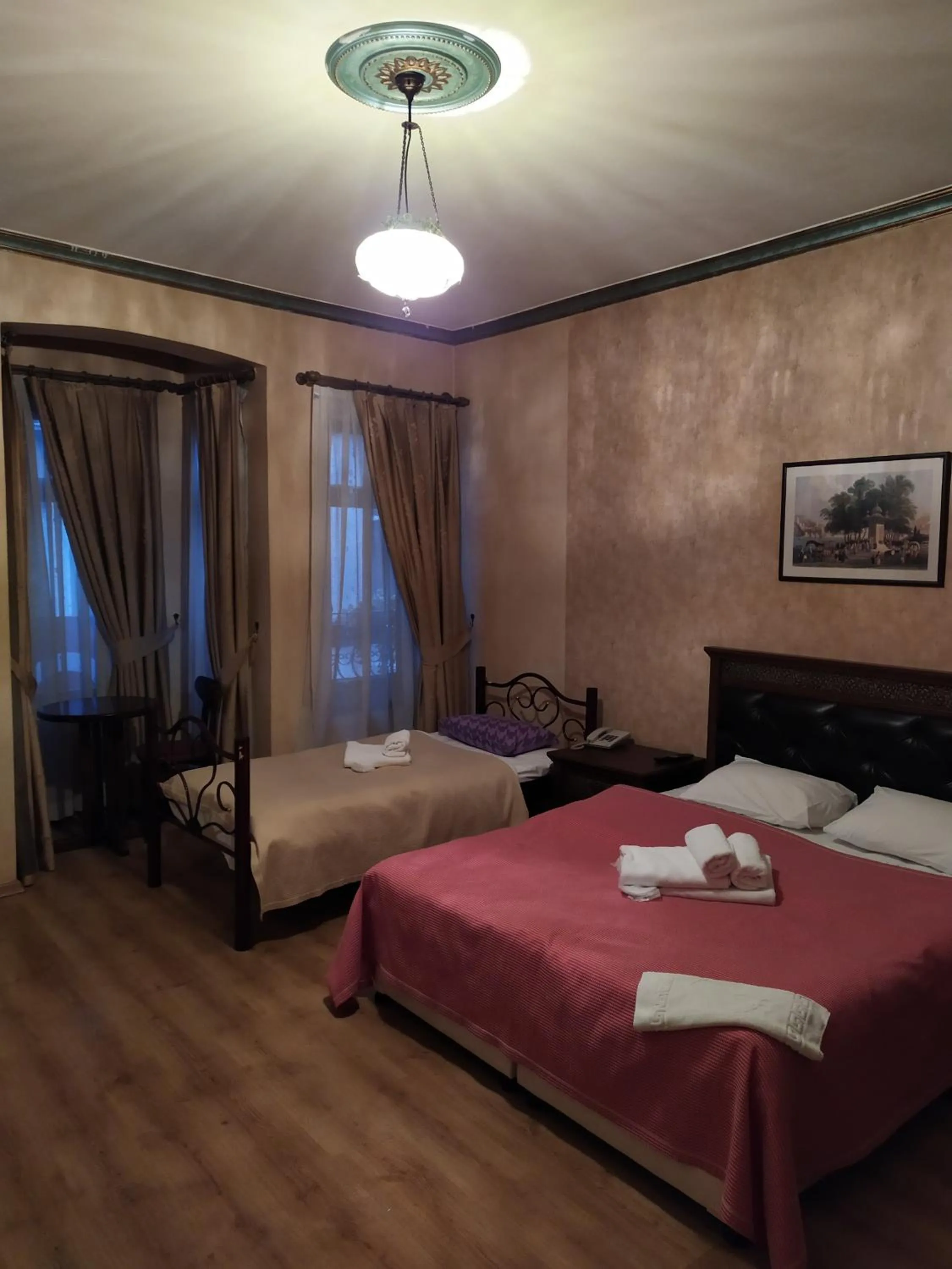 Bed in Istanbul Irish Hotel