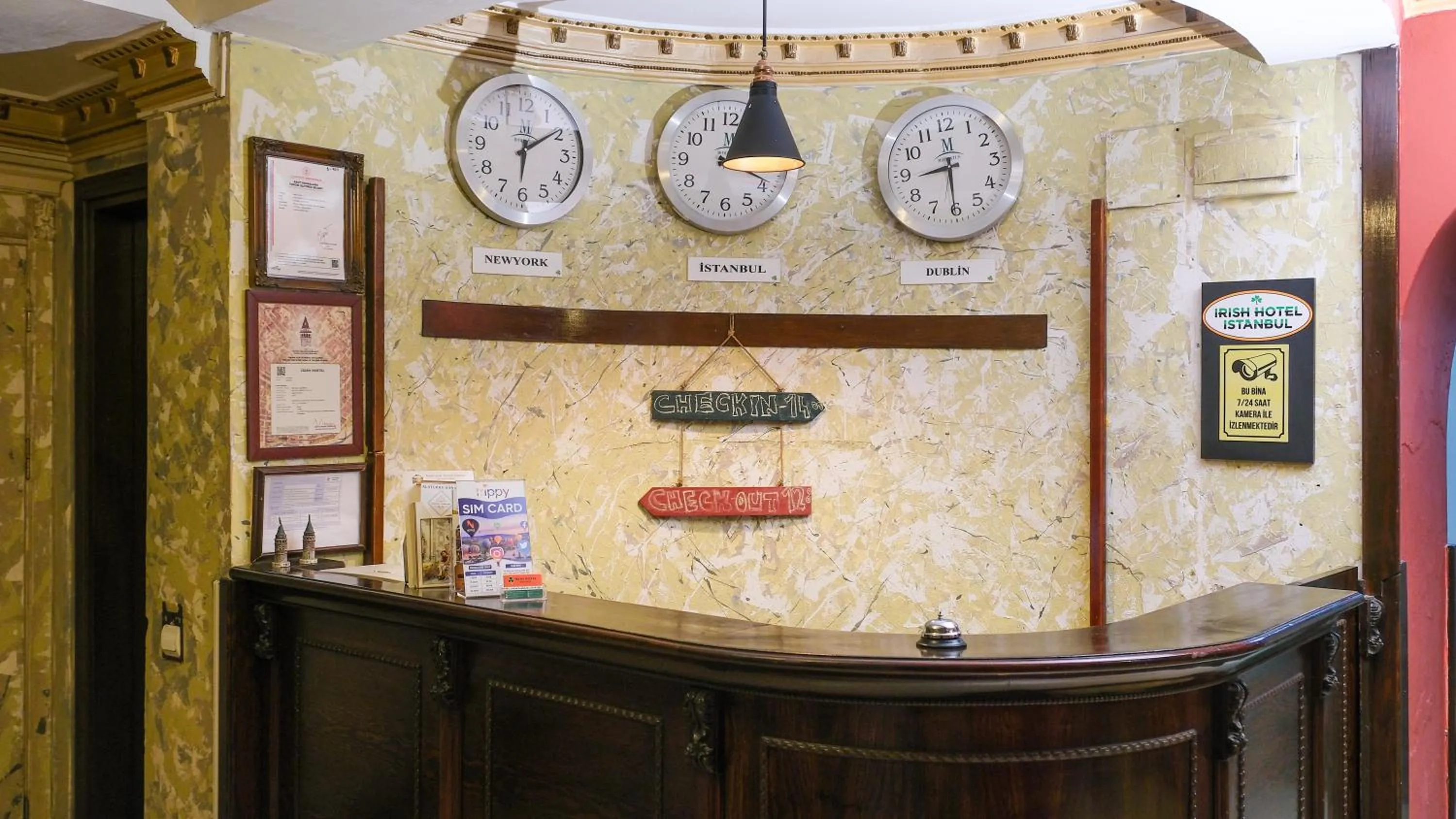 Lobby or reception in Istanbul Irish Hotel