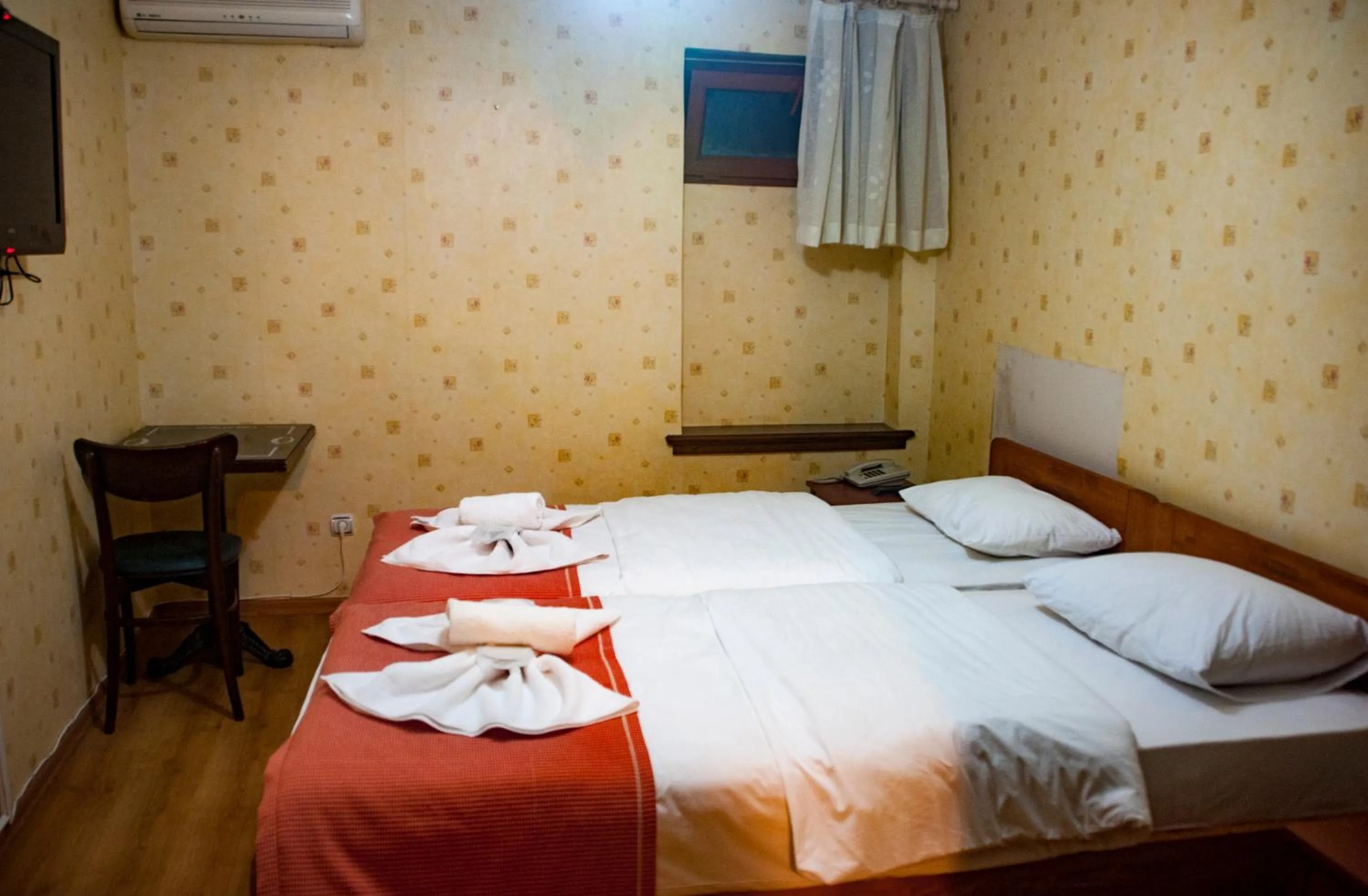 Bed in Istanbul Irish Hotel