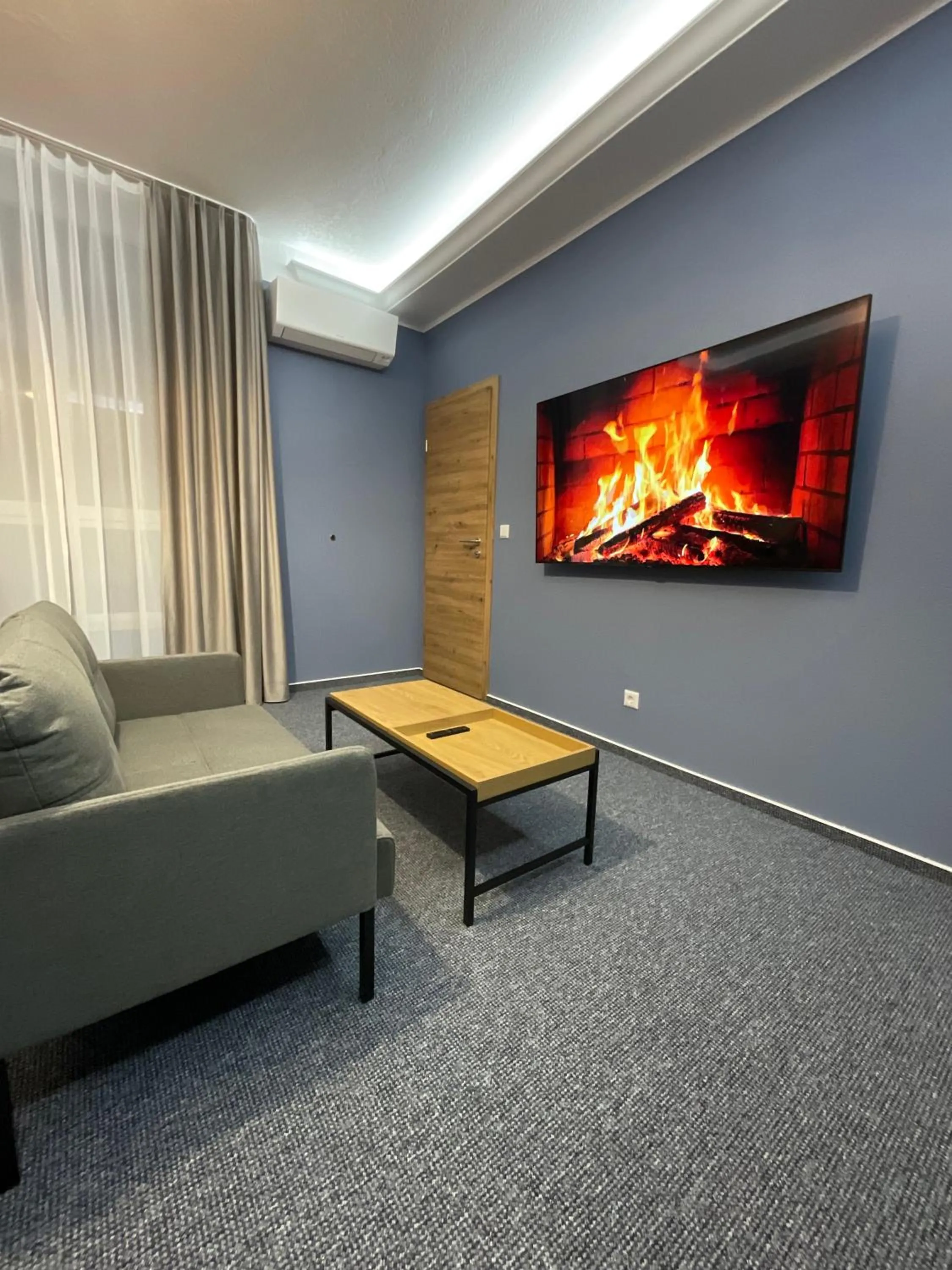 TV and multimedia in Hotel Residenz Luxury - Outletcity - Parken - Klima - 24h Check-In