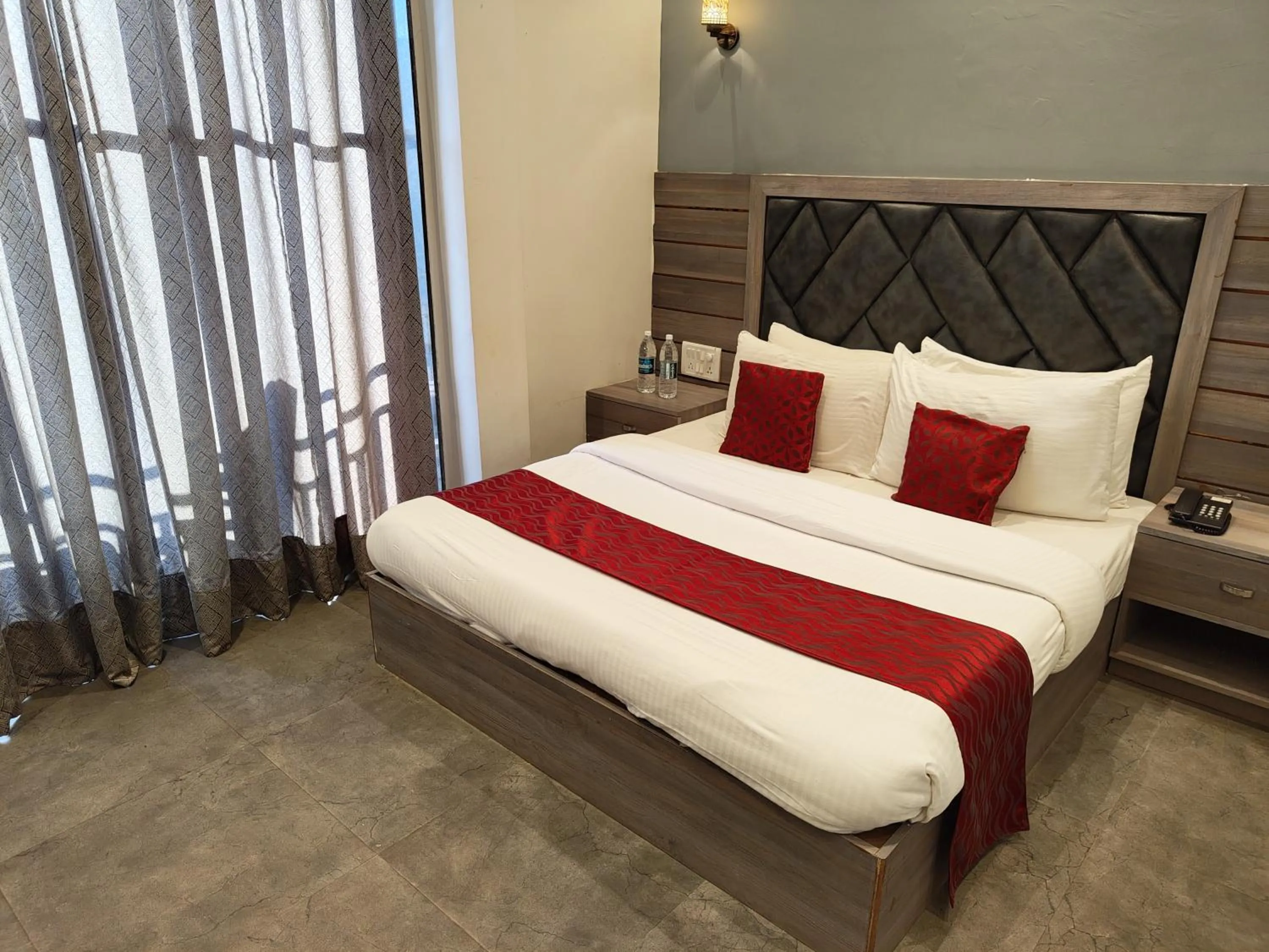 Bed in VITS Panchgani