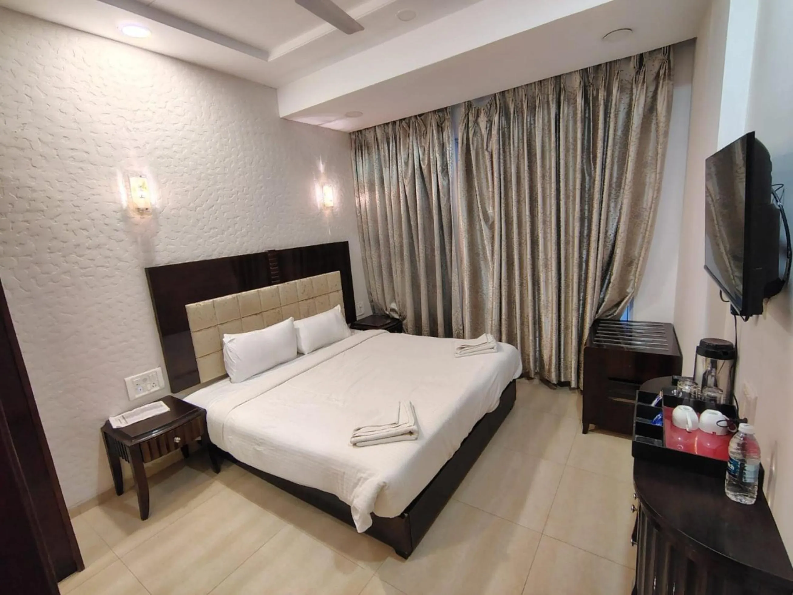 Bed in VITS Panchgani