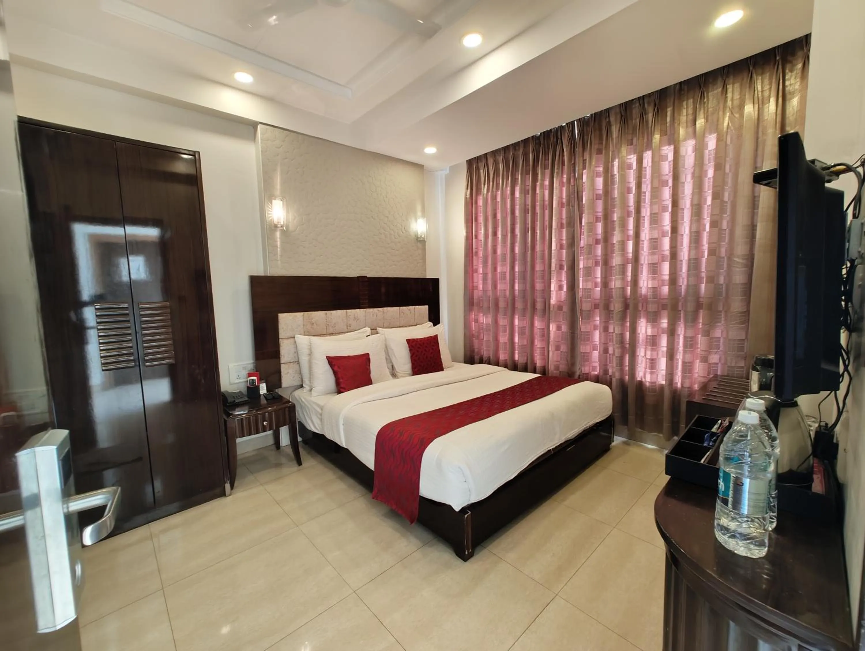 Bed in VITS Panchgani