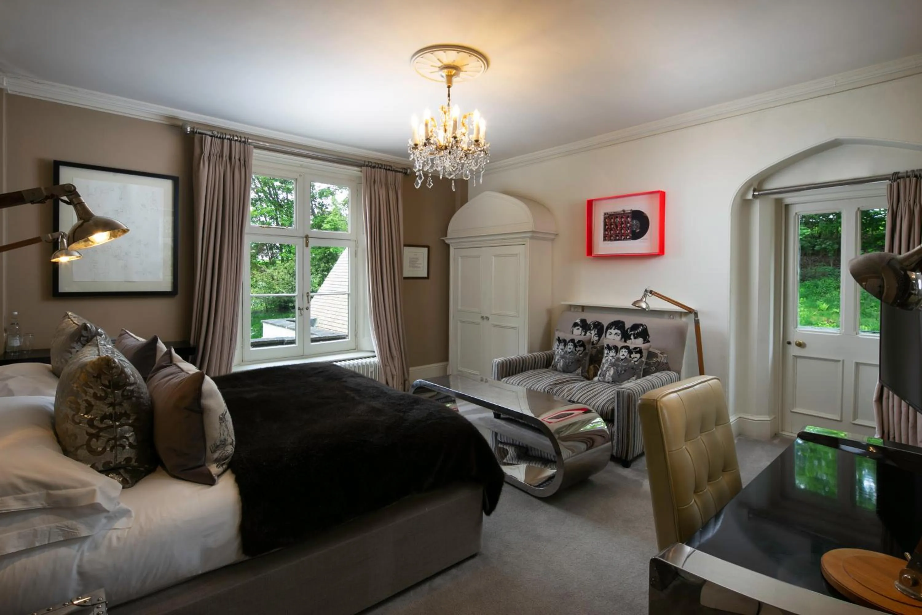 Bed in Talbooth House & Spa